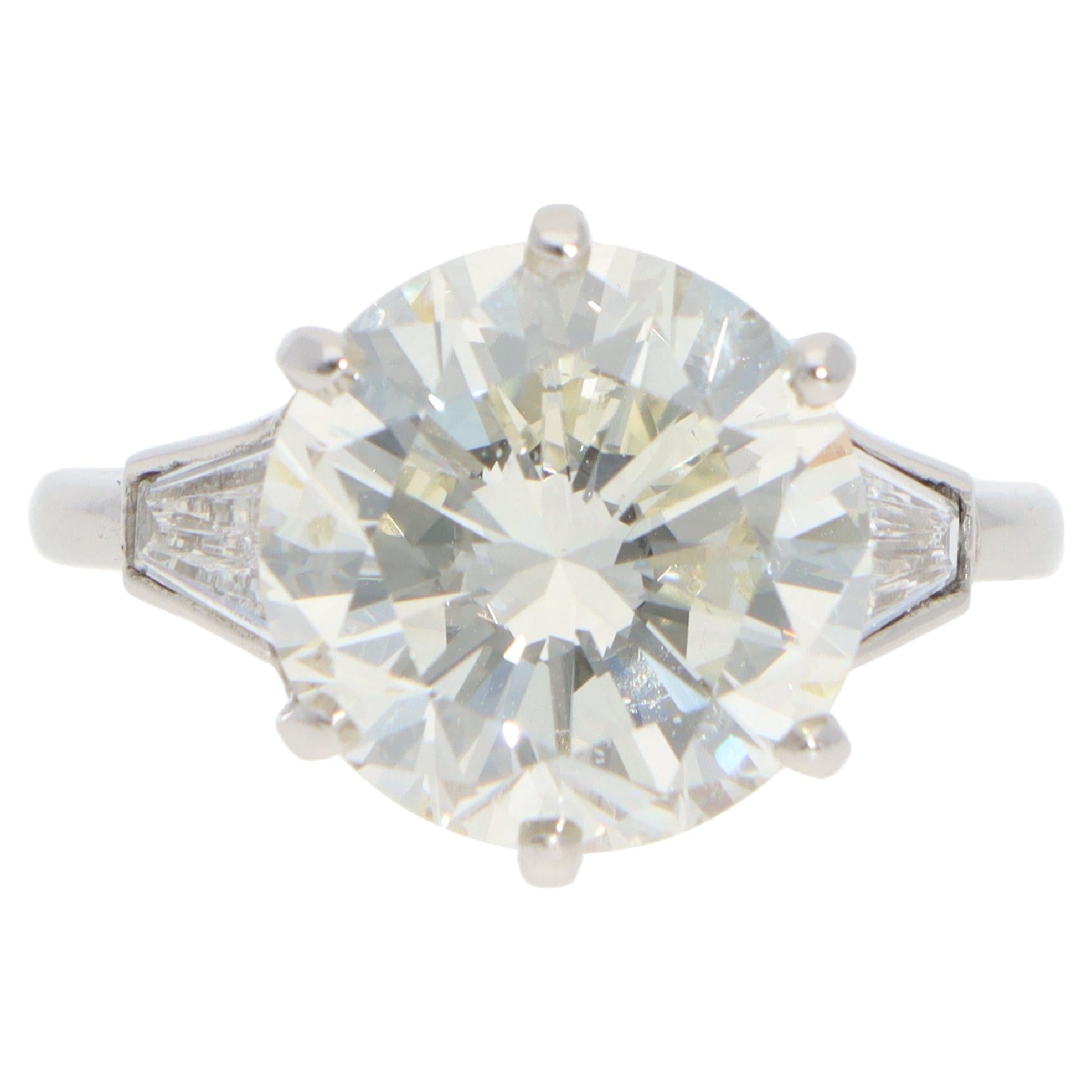 Vintage 6.03ct GIA Certified Diamond Three Stone Ring in Platinum For Sale