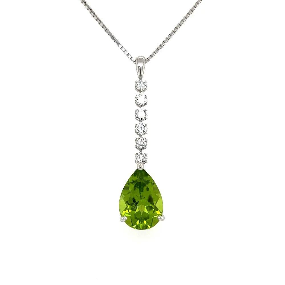 Pear Cut Vintage 6.06 Carat Vibrant Pear Peridot Diamond Platinum Drop Pendant Necklace For Sale