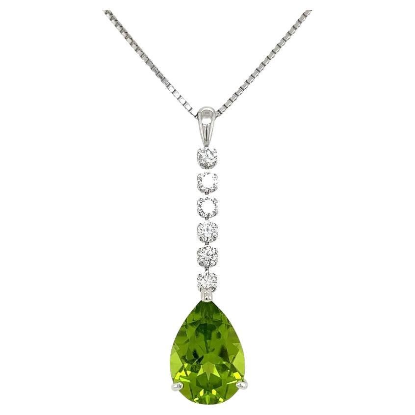 Vintage 6.06 Carat Vibrant Pear Peridot Diamond Platinum Drop Pendant Necklace For Sale