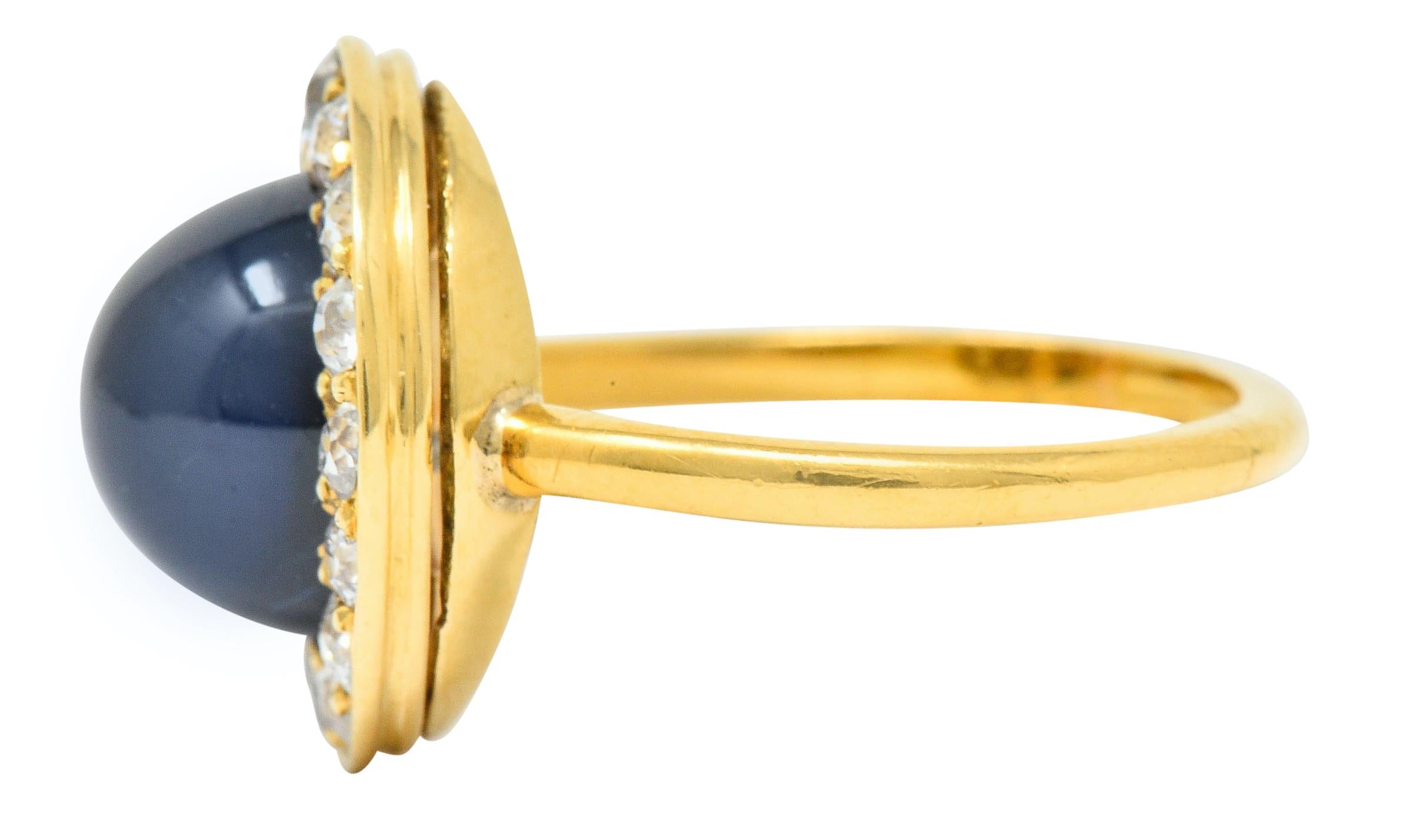 Vintage 6.09 Carats No Heat Australian Sapphire Diamond 18 Karat Gold Ring In Excellent Condition In Philadelphia, PA