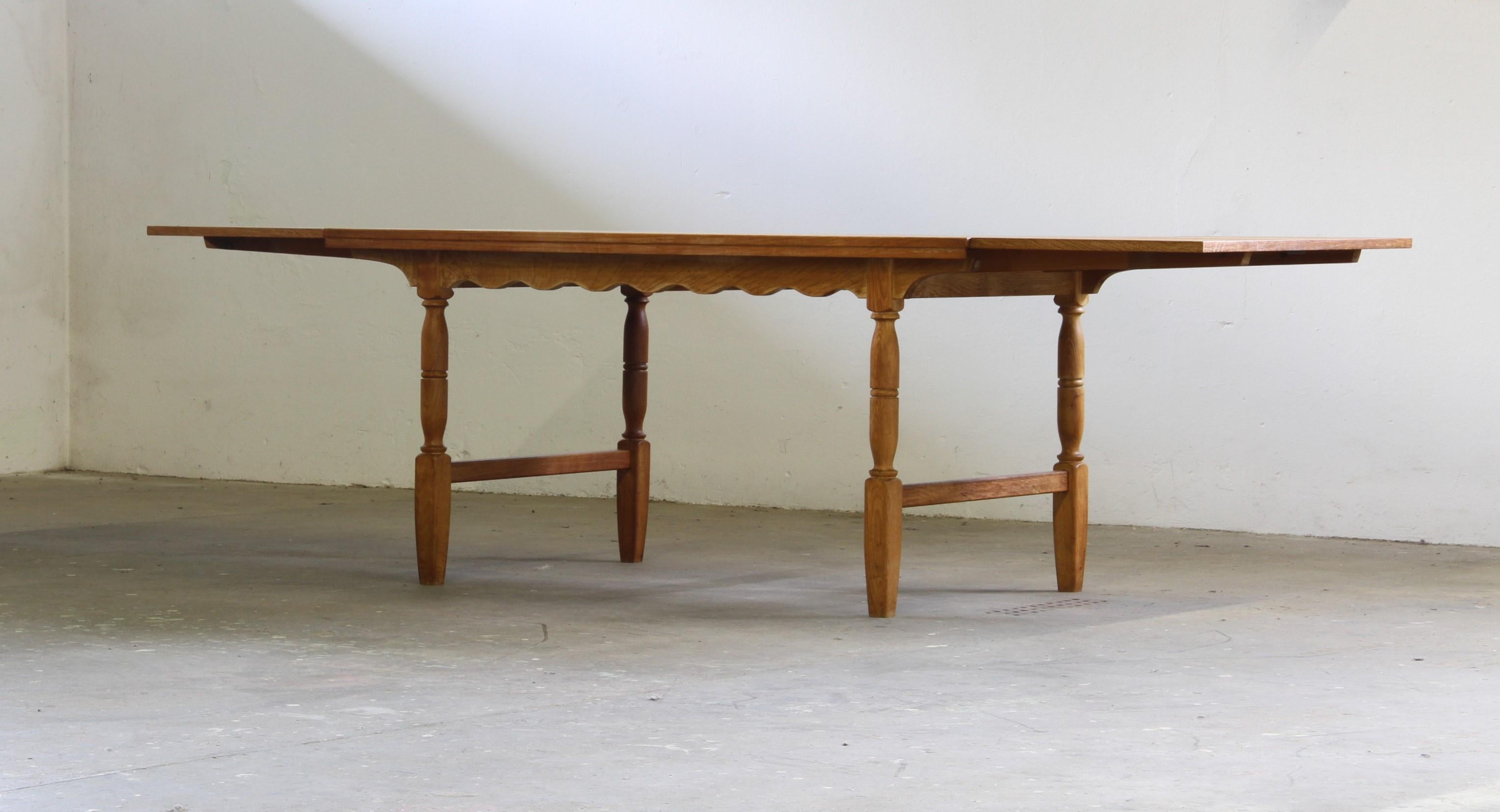 Vintage 60s Danish Brutalist Dining Table, in Light Oak, by Axel Ö Röck For Sale 9