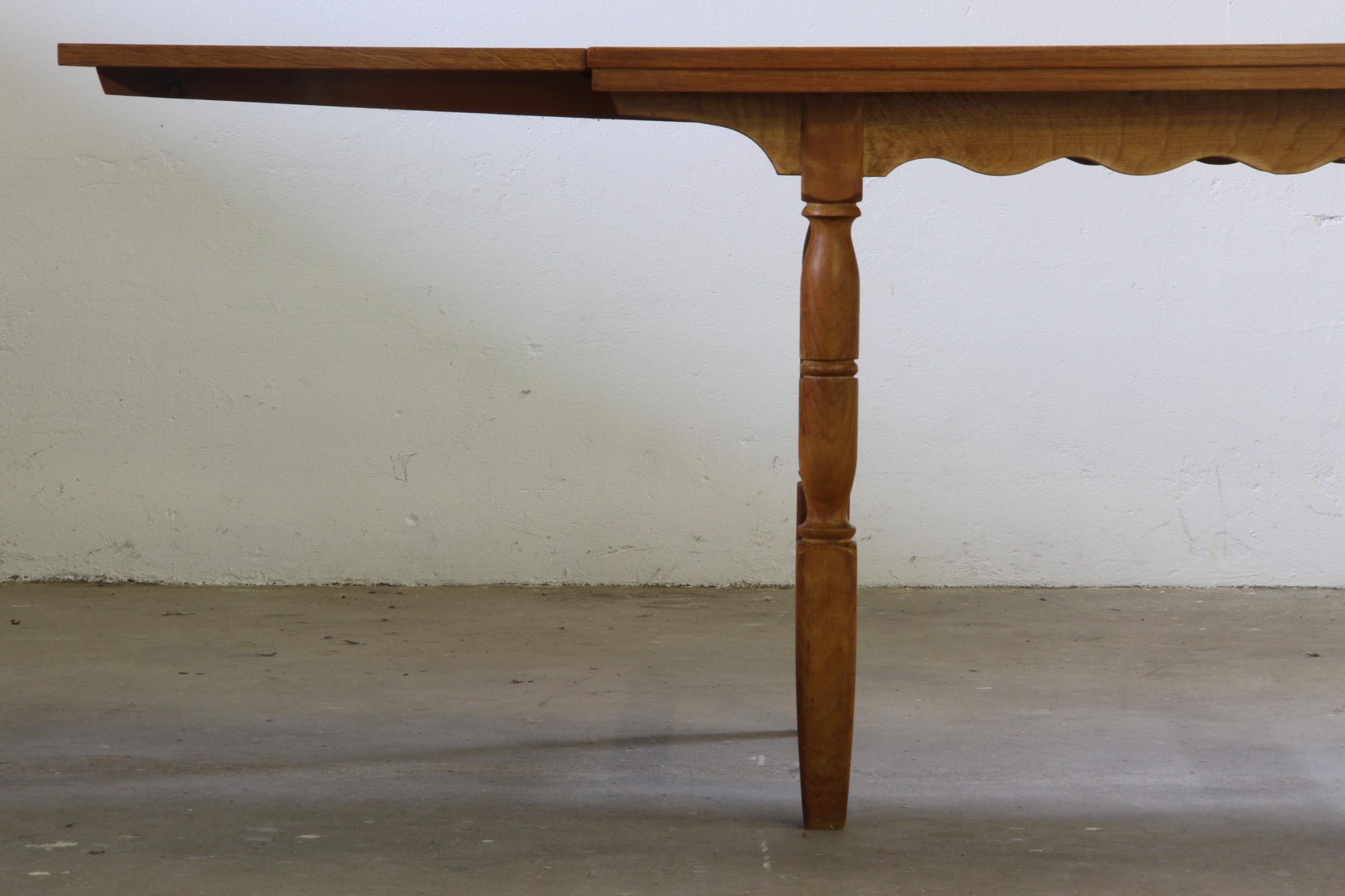 Vintage 60s Danish Brutalist Dining Table, in Light Oak, by Axel Ö Röck For Sale 10