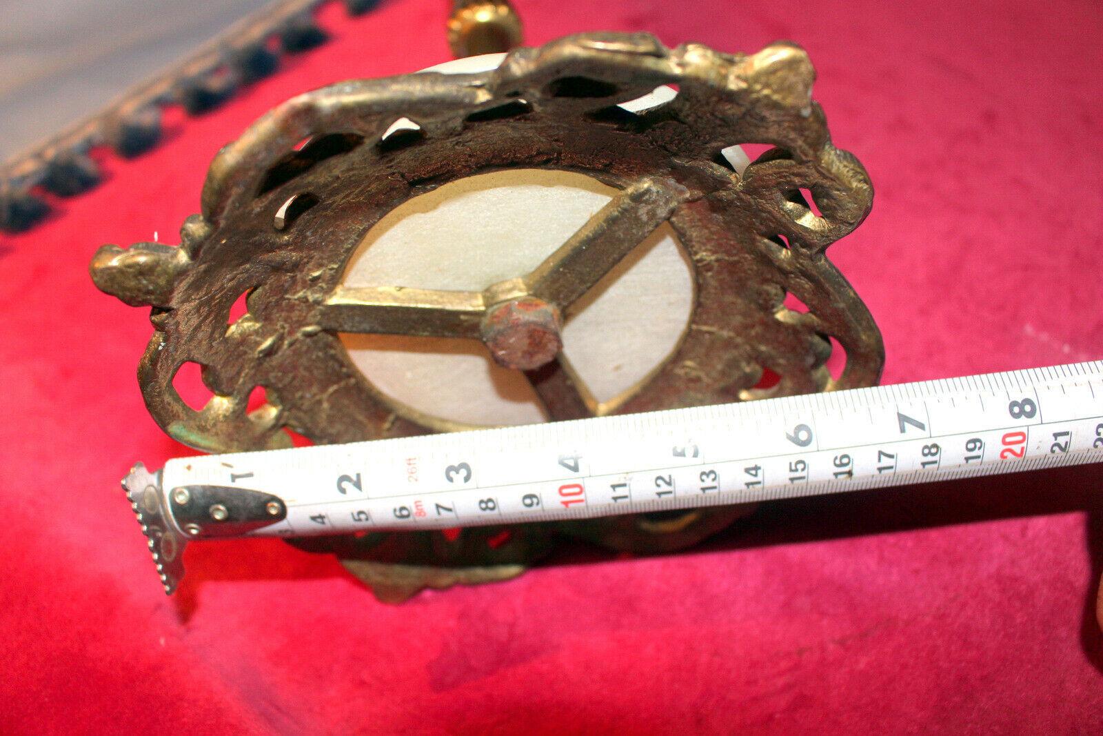 Vintage 60''s Onyx Marble Ornate Ashtray Stand Mid Century Retro Kitsch Brass en vente 4