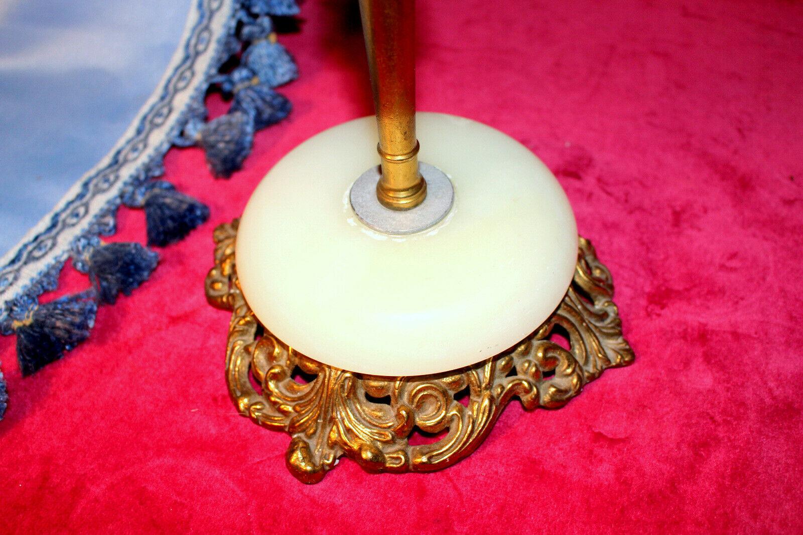 Marbre Vintage 60''s Onyx Marble Ornate Ashtray Stand Mid Century Retro Kitsch Brass en vente