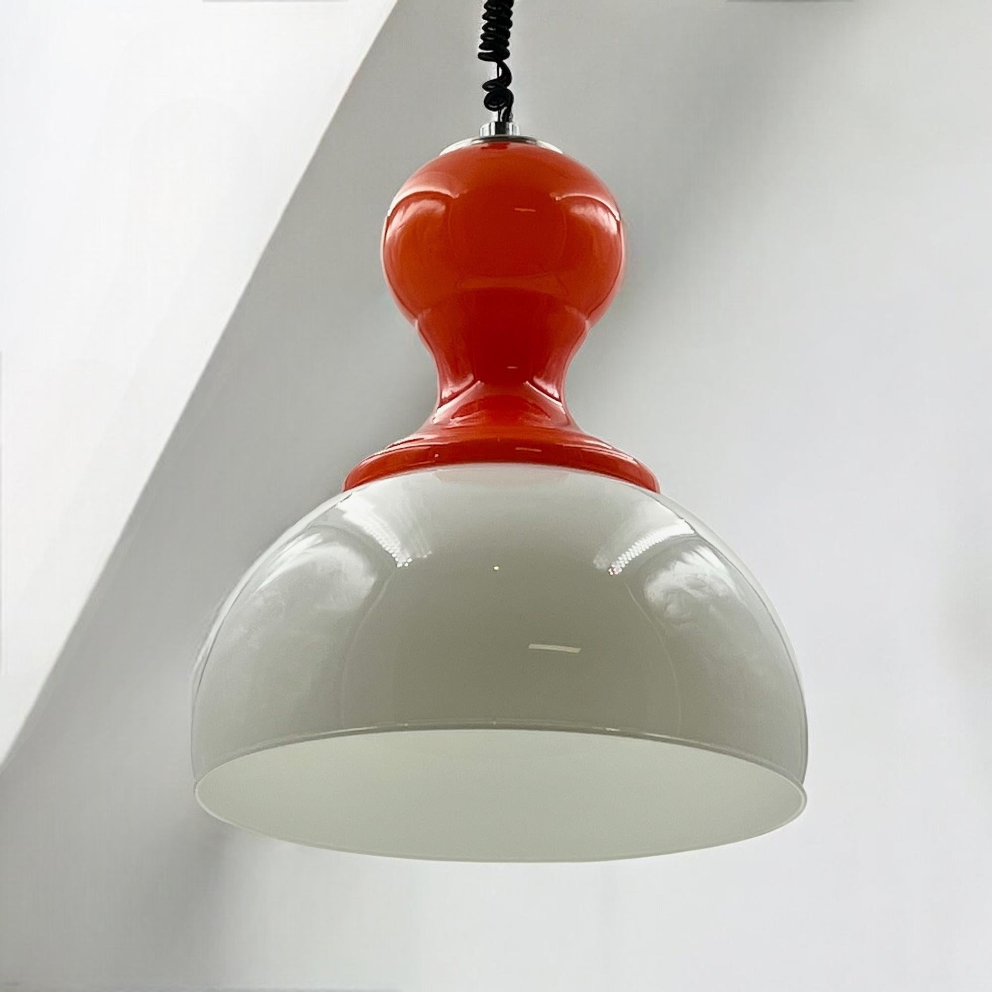 Vintage-Pendelleuchte, Vintage, 60er Jahre, hergestellt in Italien – Großes Opal, orange und weißes Glas (Italienisch) im Angebot