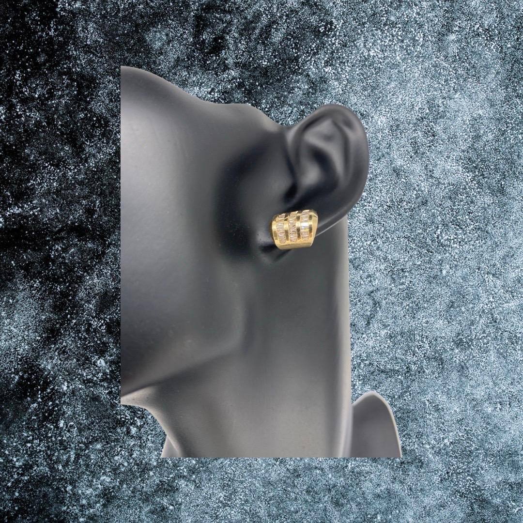 Vintage 6.10 Carat Baguette Diamond Wide Tear Drop Hoop Designer Earrings In Excellent Condition For Sale In Miami, FL