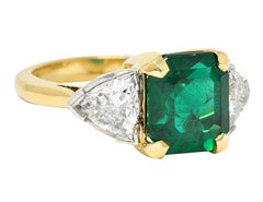 Vintage 6.16 Carats Emerald Diamond 18 Karat Two-Tone Gemstone Ring AGL