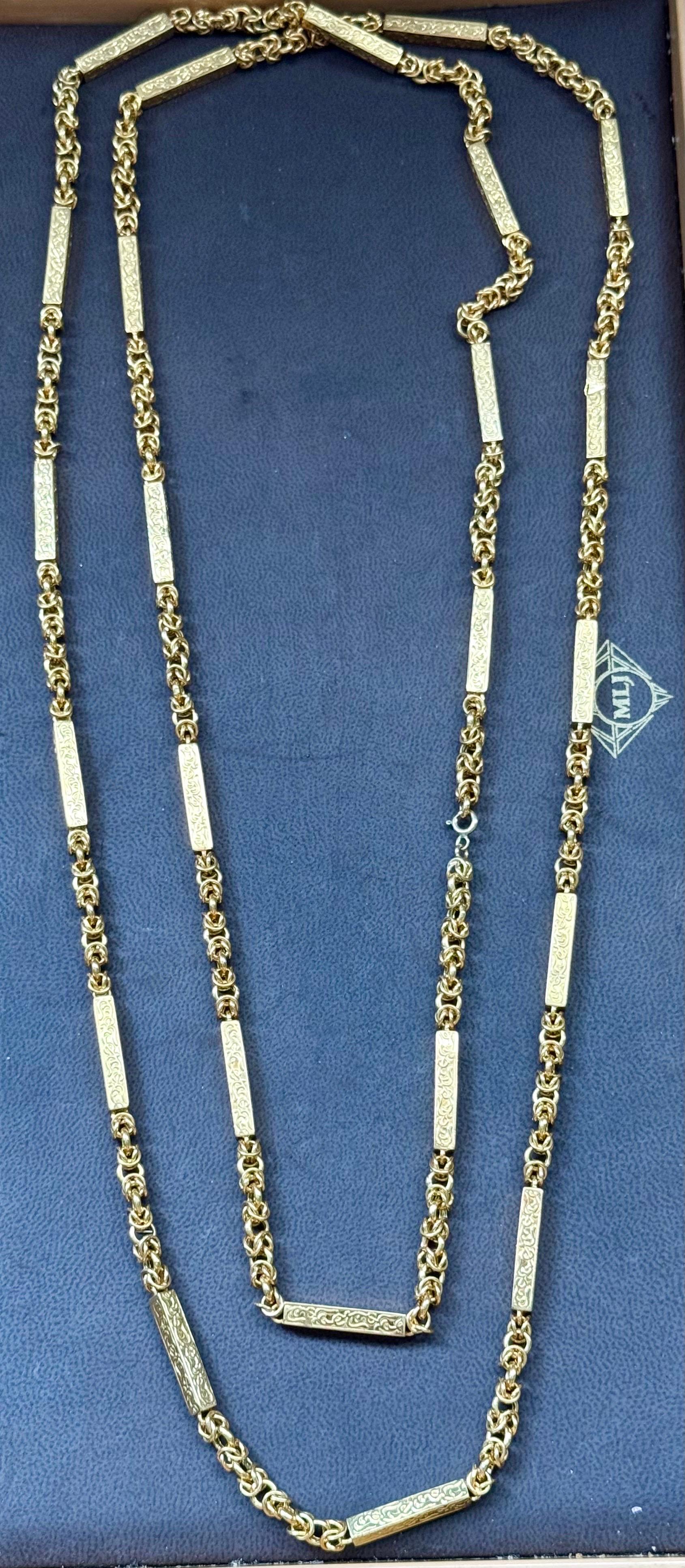 Vintage 63 Gm 18 Karat Yellow Gold Handmade Chain 30 Inch Unique Opera Length en vente 1