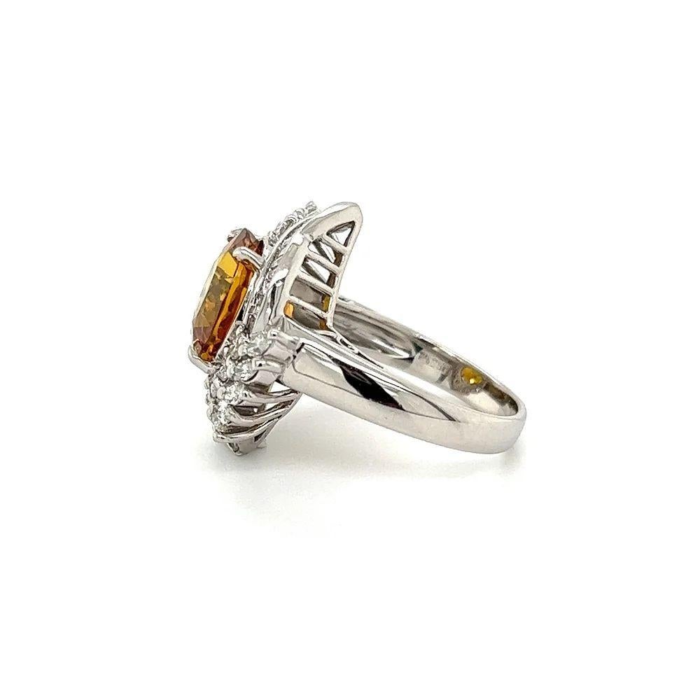 Vintage 6.46 Carat Orange Sapphire and Diamond Platinum Cocktail Ring In Excellent Condition For Sale In Montreal, QC