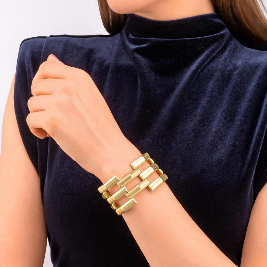Vintage 64.80 Grammes 7.50 Inches 14 Karat Yellow Gold Link Bracelet Pour femmes en vente