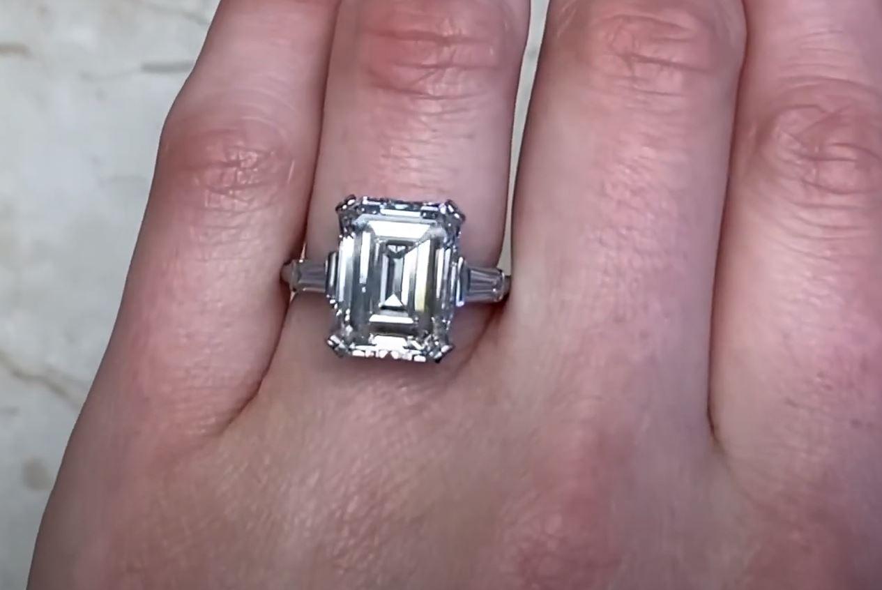 Vintage 6.49ct Emerald Cut Diamond Engagement Ring, Platinum, Circa 1950 For Sale 2