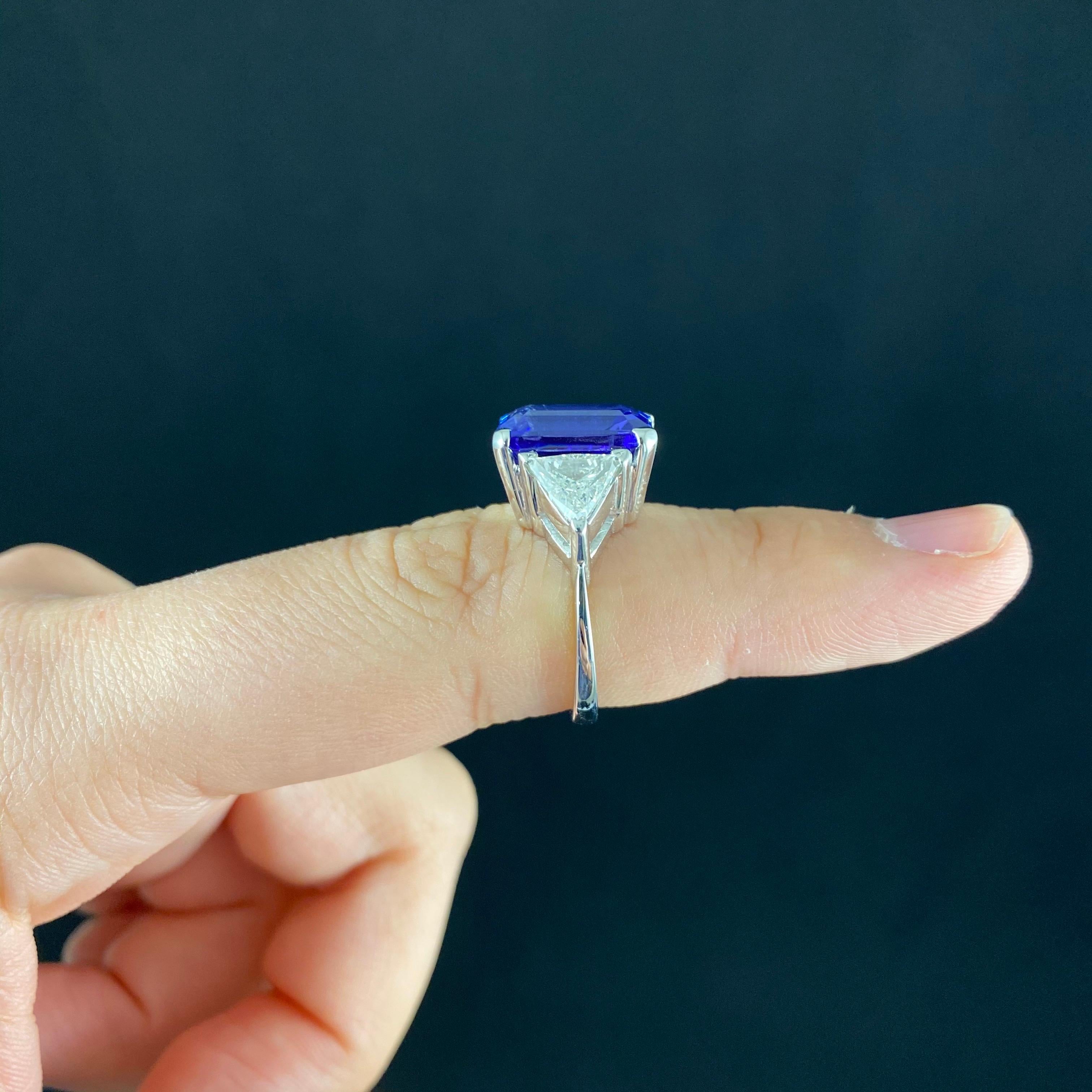 Modern Vintage 6.5 Carat Blue Tanzanite Diamond Cocktail Ring White Gold Portugal 1990s