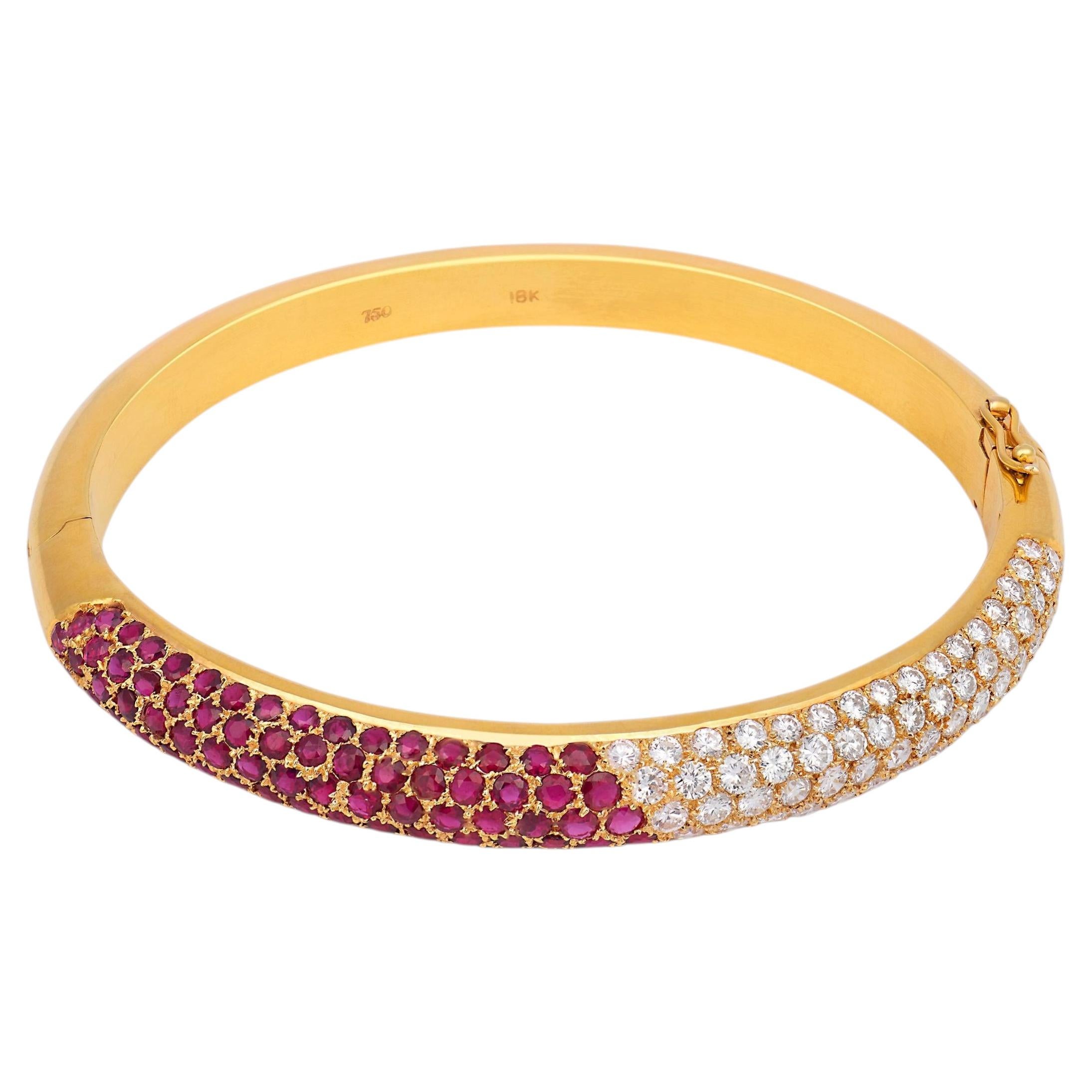 Vintage 6.50 carat diamond ruby 18k yellow gold bangle