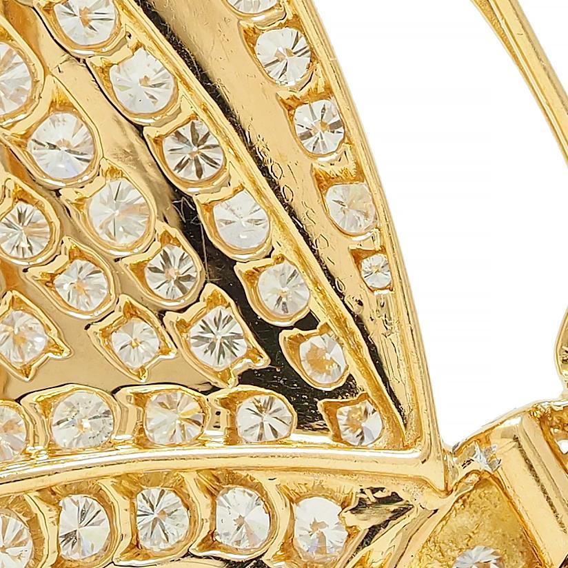Vintage 6.50 CTW Sapphire Diamond 18 Karat Yellow Gold Vintage Butterfly Brooch For Sale 1