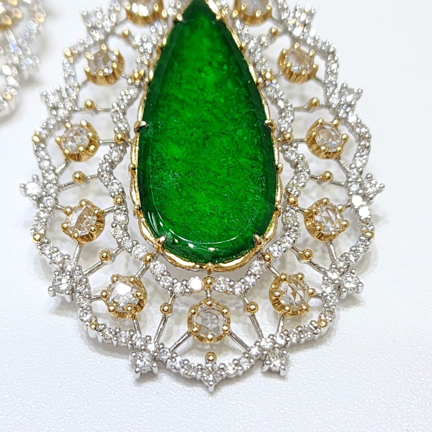 Vintage 6.54 Total Carat Jadeite and Diamond Drop Earring in 18 Karat Gold For Sale 4