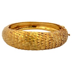 Vintage 65.50 Grams 18 Karat Yellow Gold Dragon Textured Bangle Bracelet
