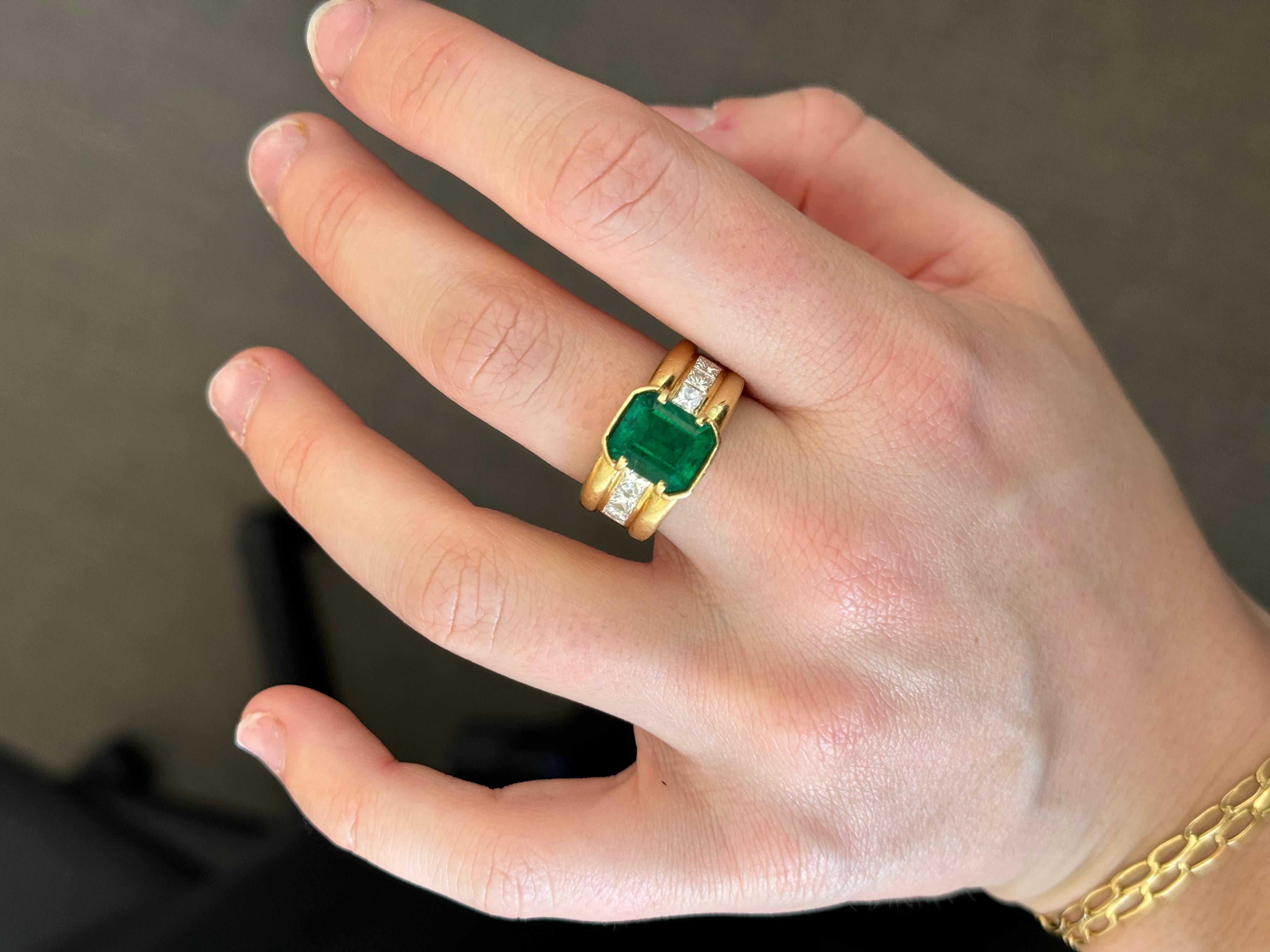 Vintage 6,65 Karat sambischer Smaragd-Diamantring im Angebot 7