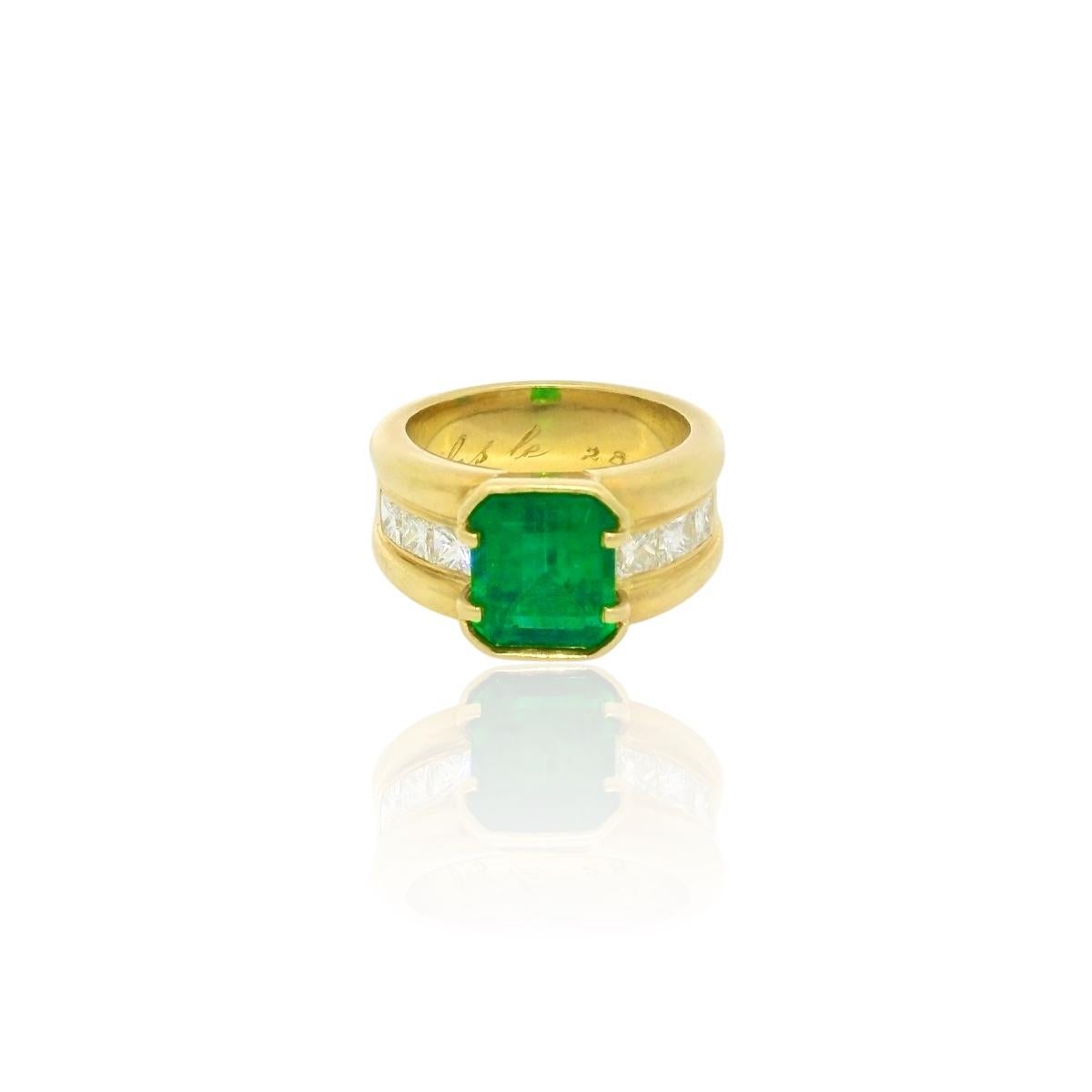 Vintage 6,65 Karat sambischer Smaragd-Diamantring im Angebot 2