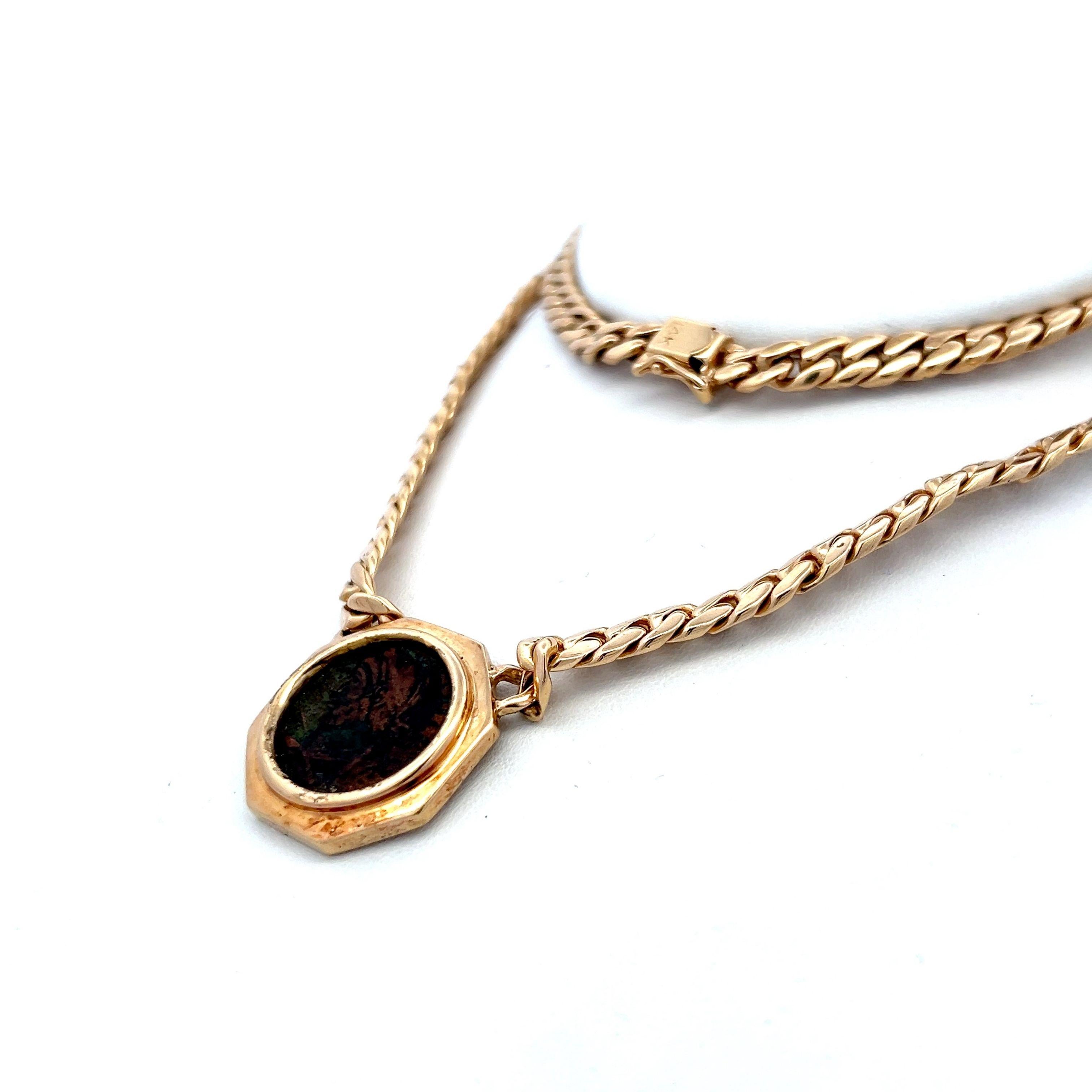 Collier pendentif vintage en or jaune 14 carats 66,68 grammes en vente 3