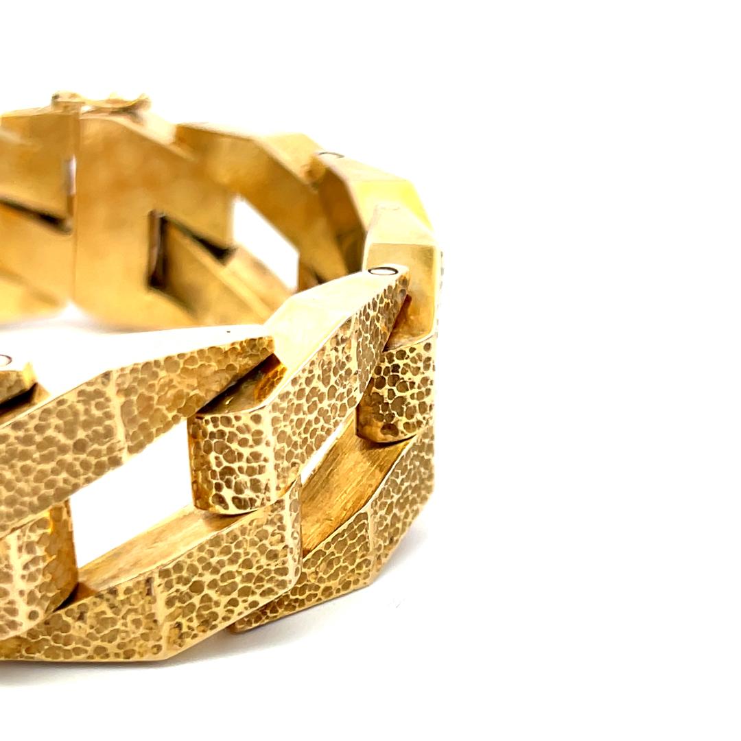Pulsera de eslabones pavimentados vintage de oro amarillo de 14 quilates de 66,90 gramos en venta 2