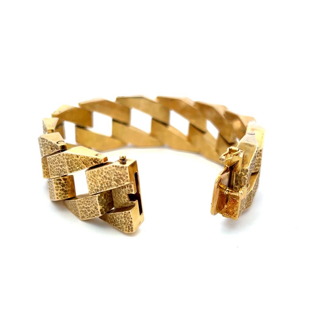 Pulsera de eslabones pavimentados vintage de oro amarillo de 14 quilates de 66,90 gramos en venta 3