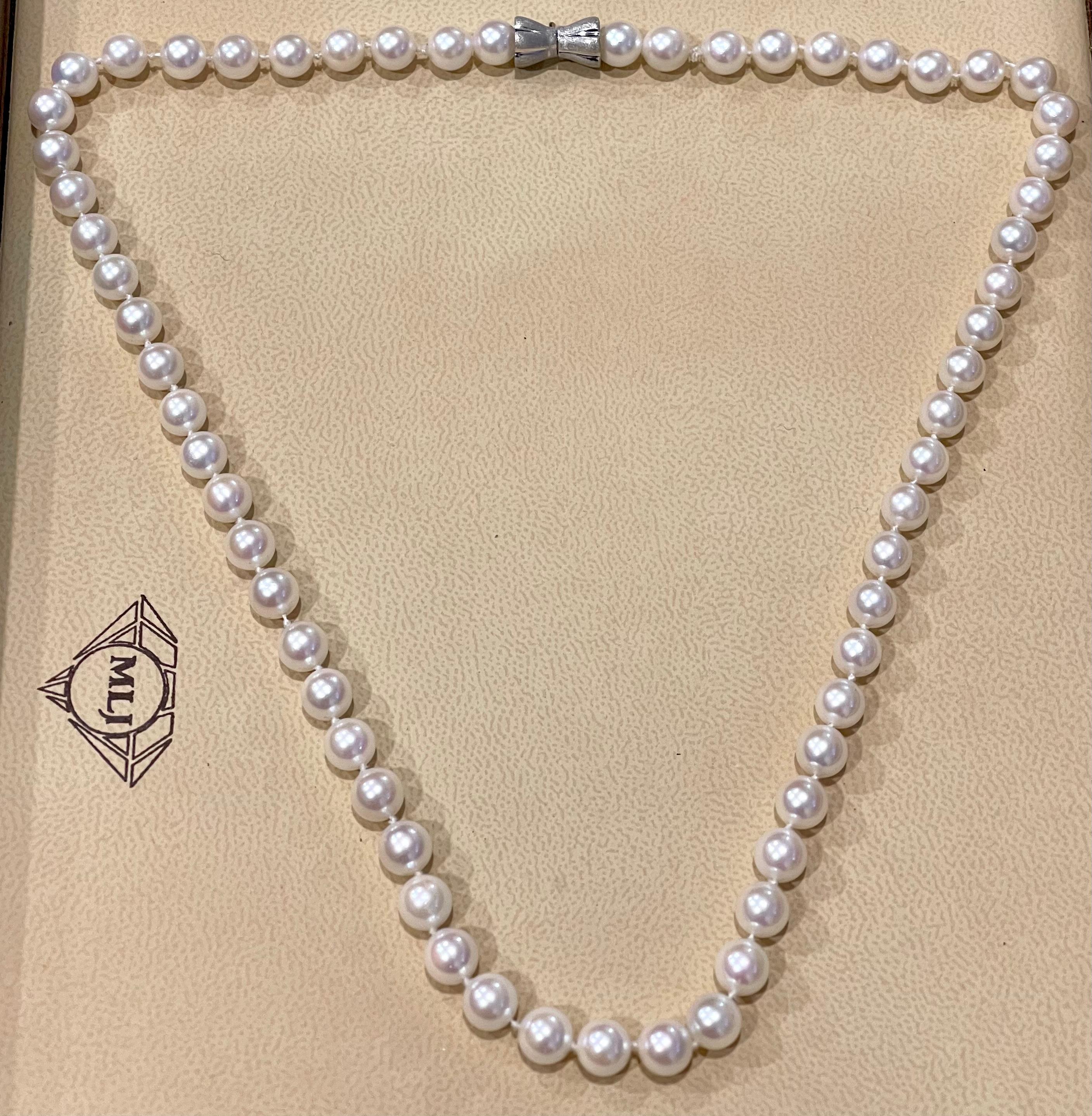 Women's Vintage Akoya Pearl Single Strand Necklace Length 14 K W Gold