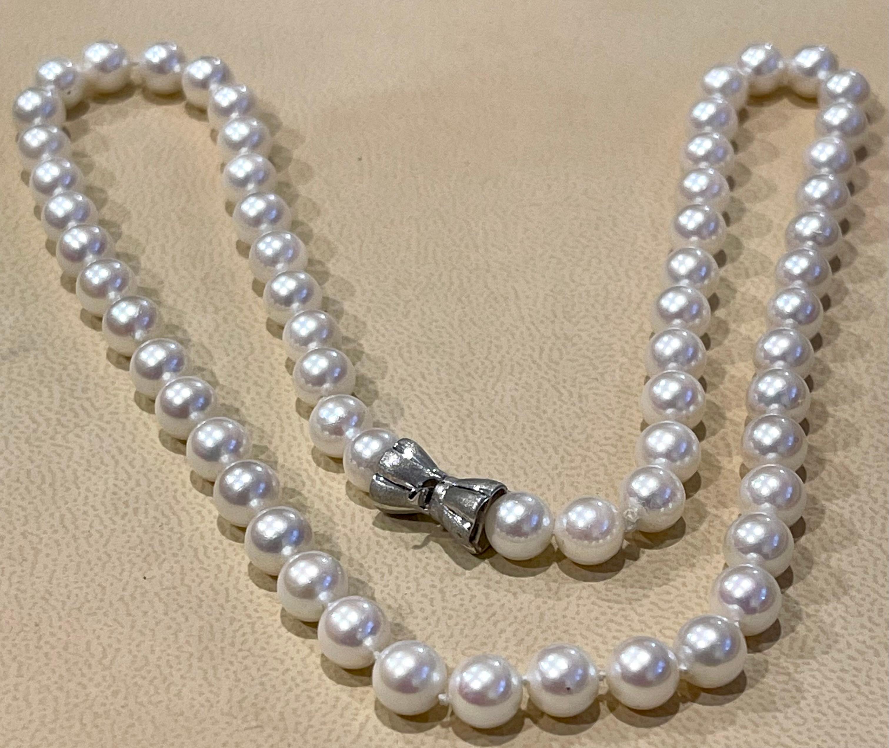 Vintage Akoya Pearl Single Strand Necklace Length 14 K W Gold 1