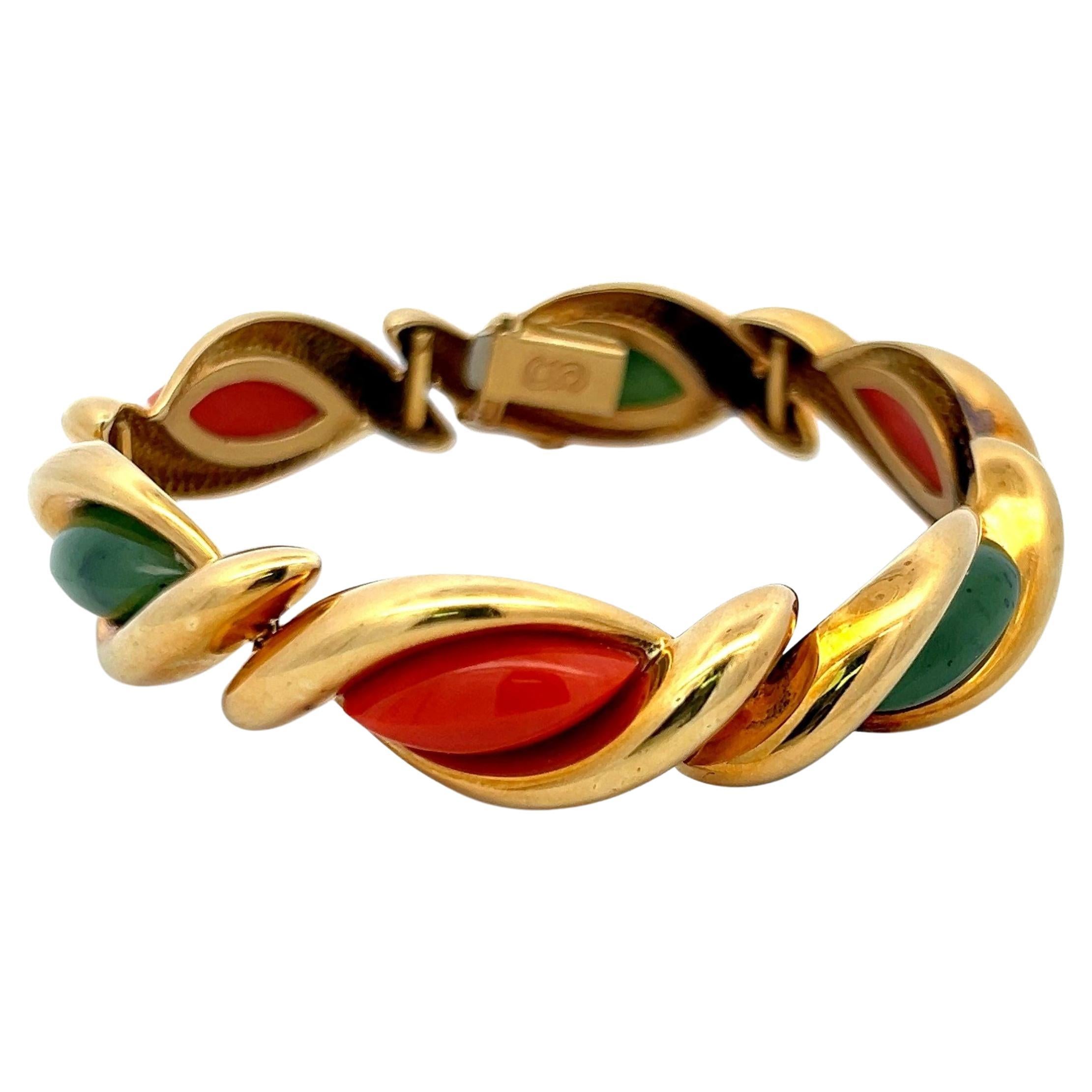 Vintage 67.40 Grams Jade and Coral 18 Karat Yellow Gold Link Bracelet