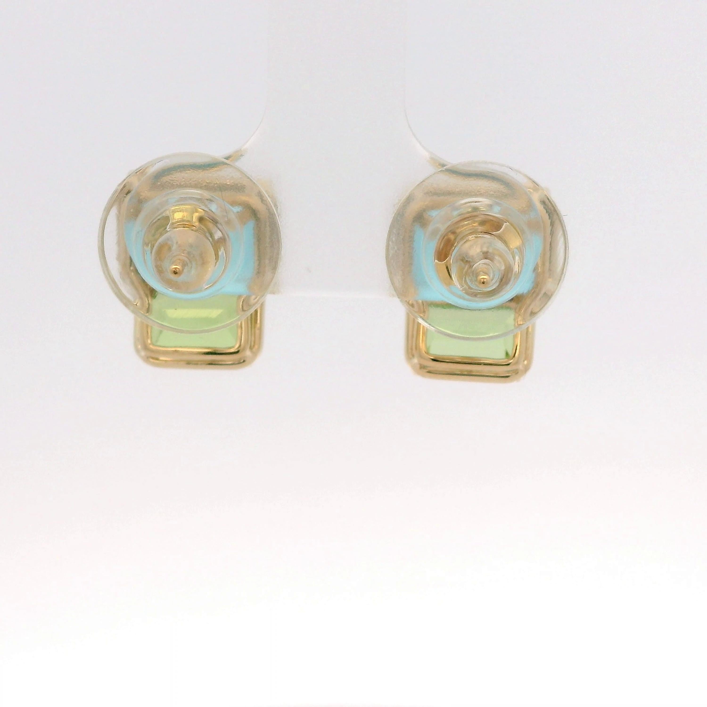 Emerald Cut Vintage 6.78Ct Blue Topaz Peridot Earrings in 14 Karat Yellow Gold