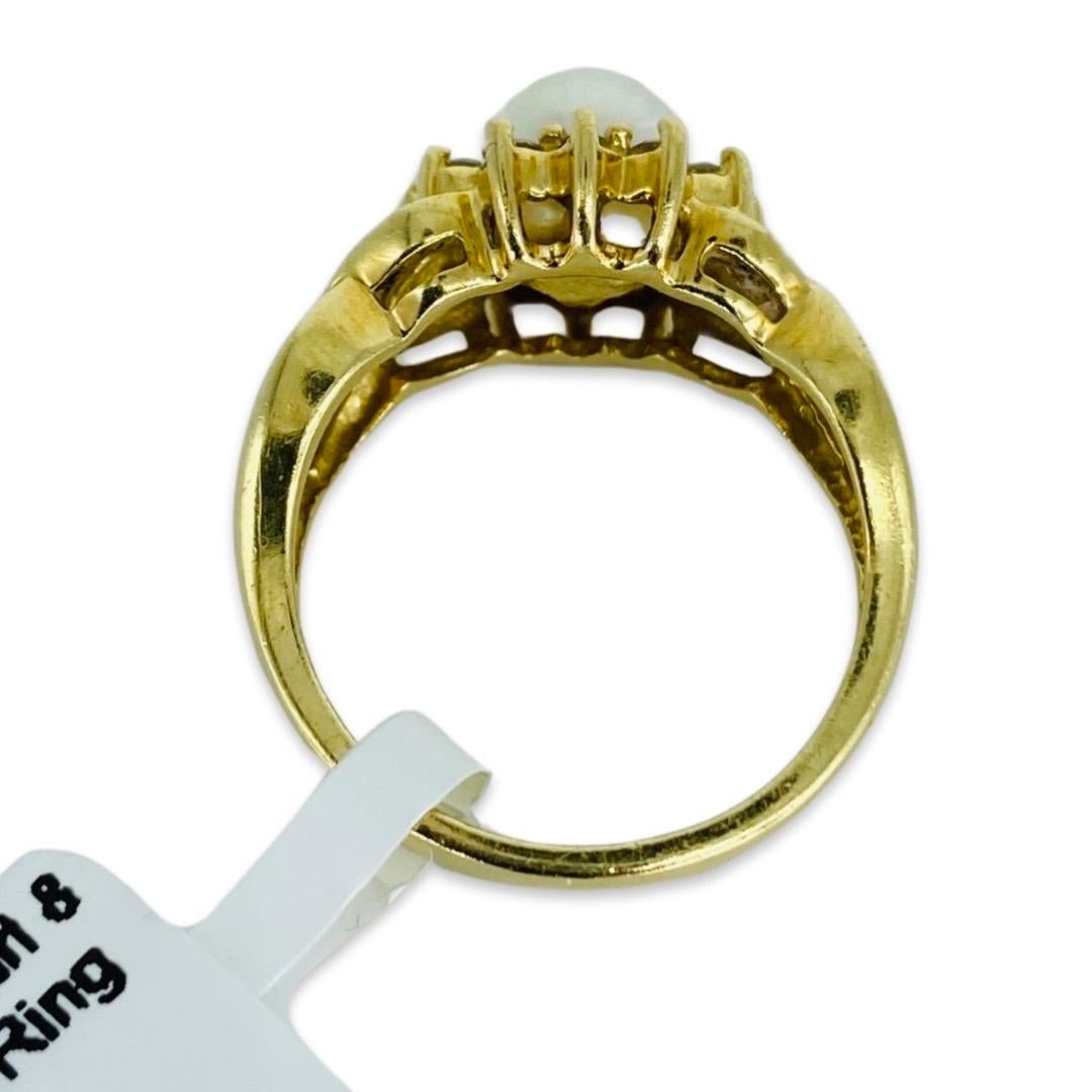 Vintage 6.7mm Pearl 0.45 Carat Diamond Ring 14k Gold In Good Condition For Sale In Miami, FL
