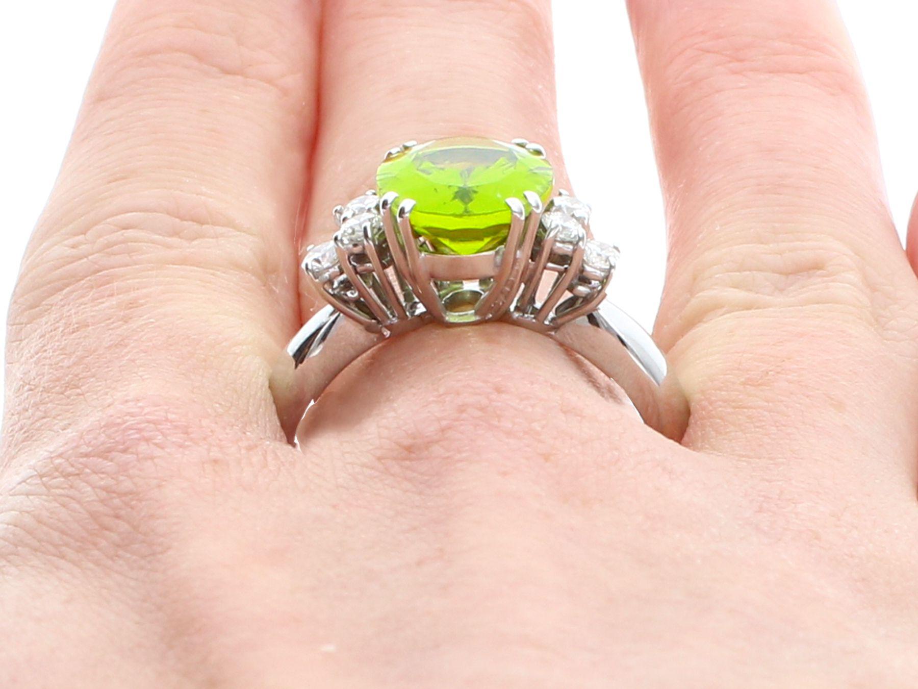 Vintage 6.84ct Peridot Diamond White Gold Dress Ring For Sale 4