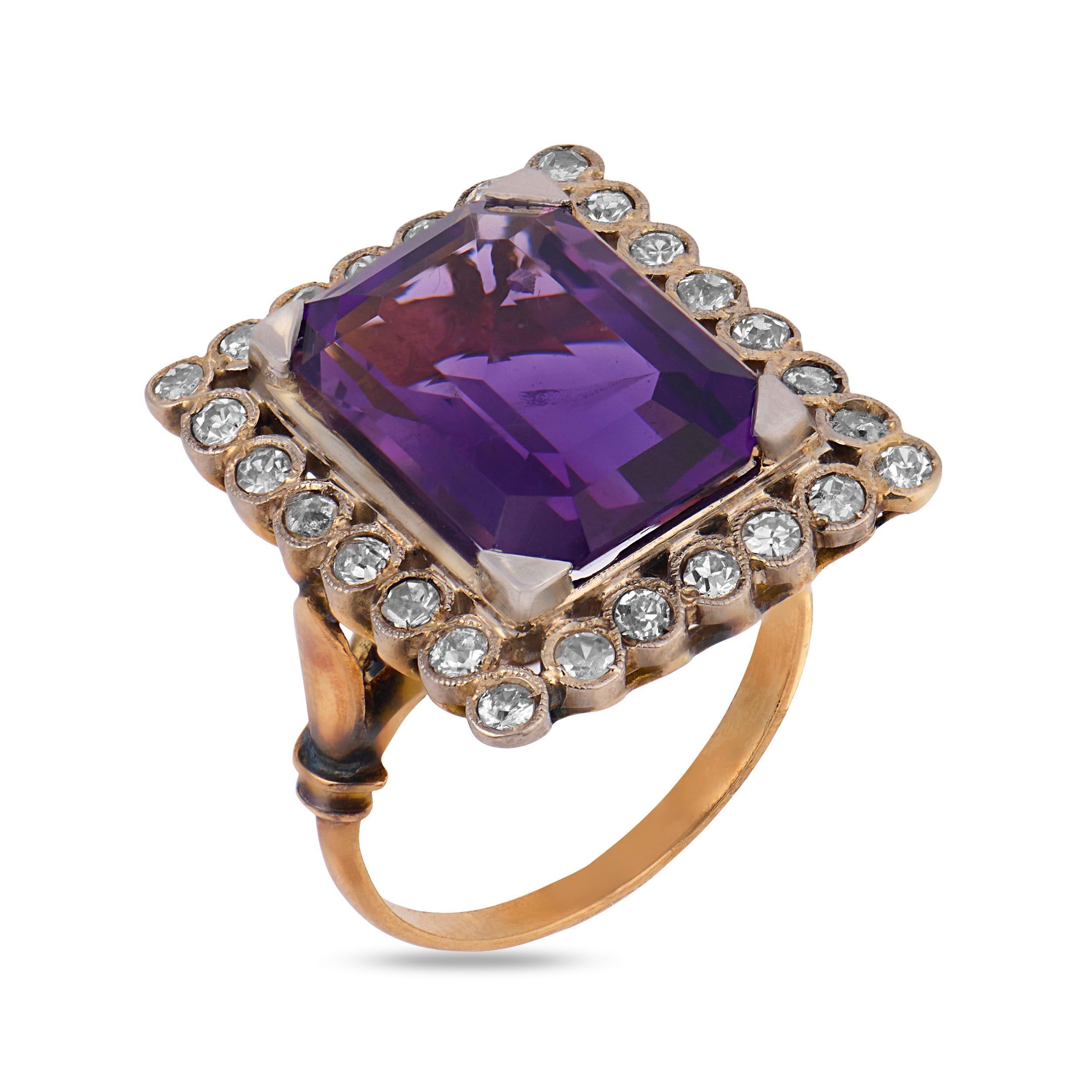 Vintage 6.86 carat amethyst diamond 14k yellow gold cocktail ring For Sale