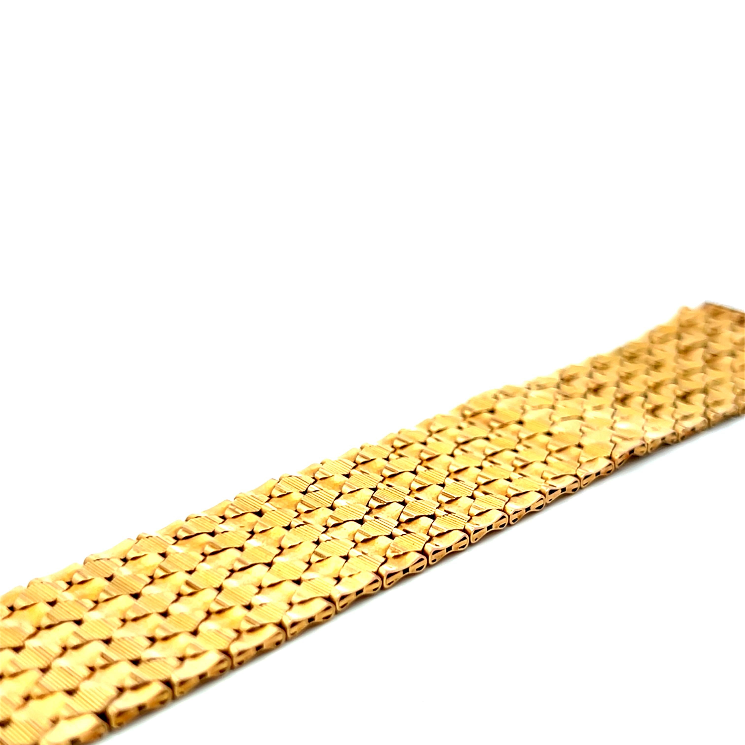 Vintage 68.90 Grams French Retro 18 Karat Yellow Gold Retro Bracelet 1