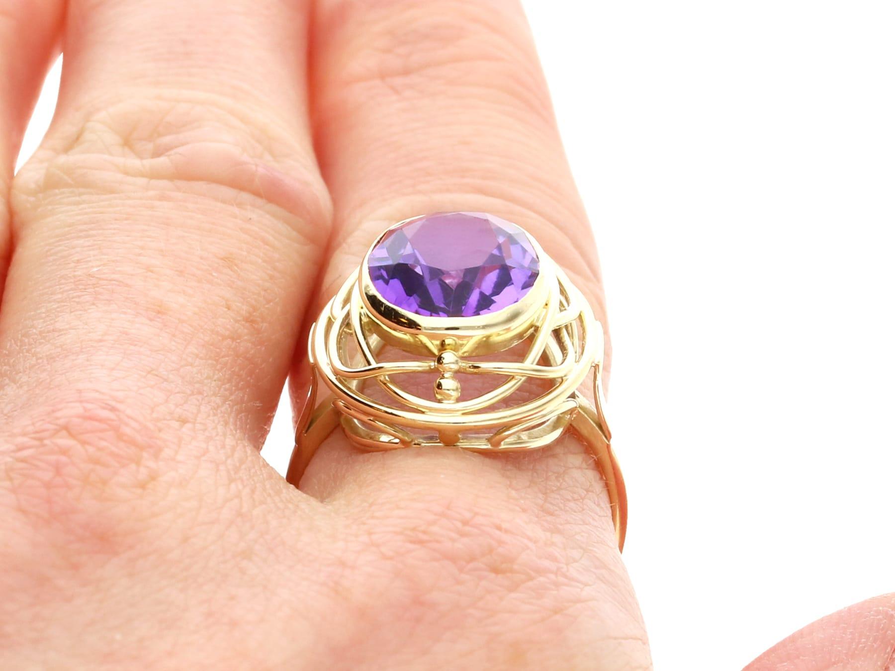 Vintage 6.91Ct Amethyst and 14k Yellow Gold Dress Ring 1940 For Sale 8