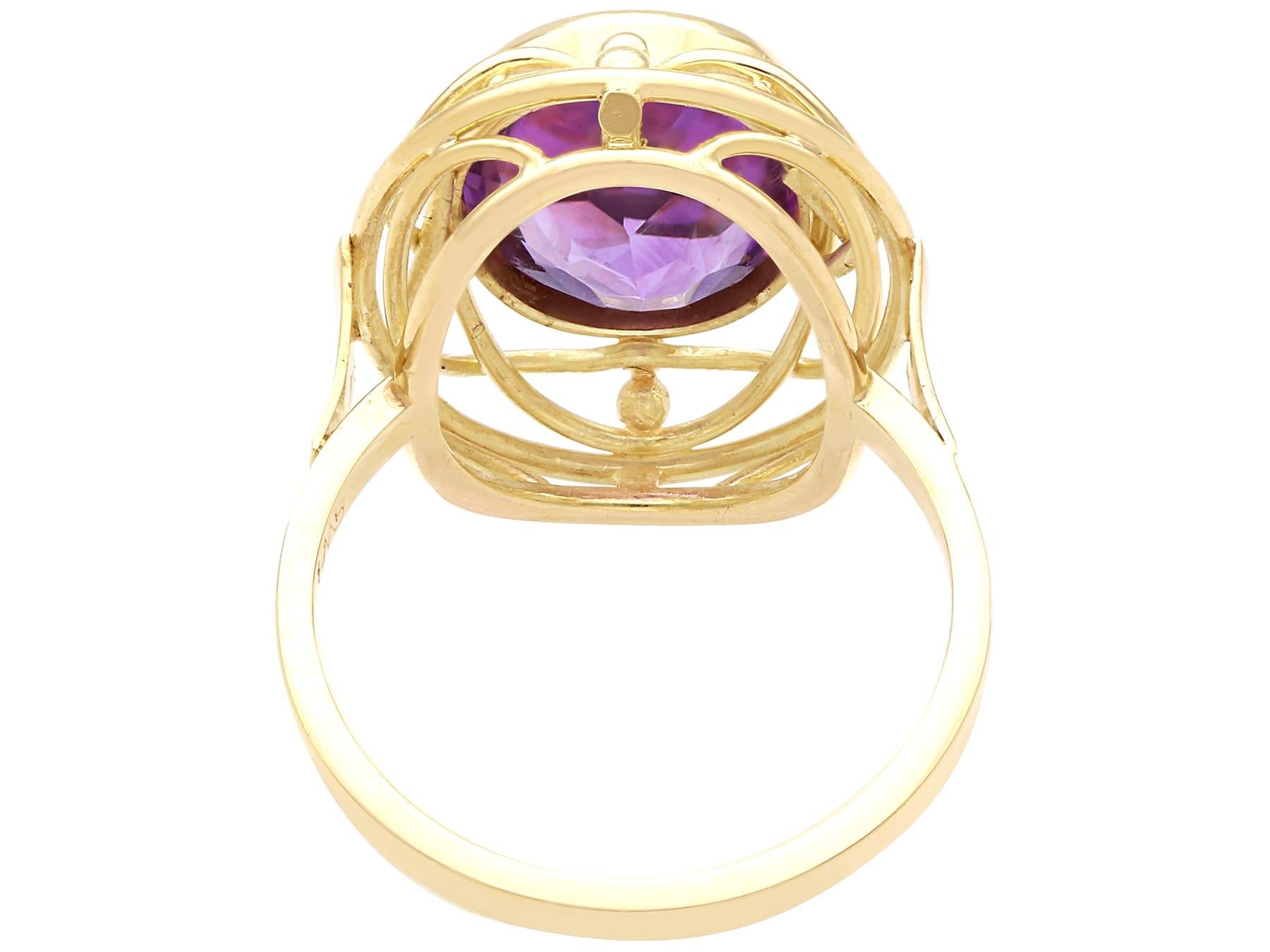 Vintage 6.91Ct Amethyst and 14k Yellow Gold Dress Ring 1940 For Sale 2