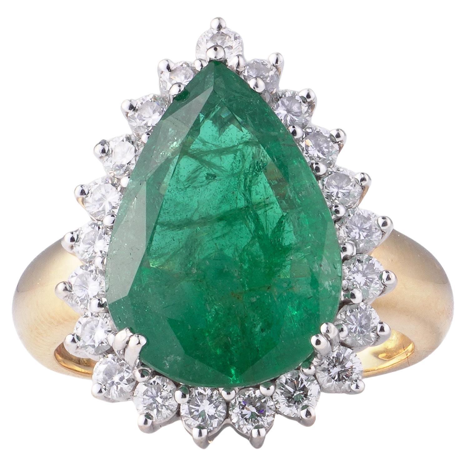 Anillo vintage de racimo de esmeraldas naturales y diamantes de 6 ct, oro de 18 quilates en venta