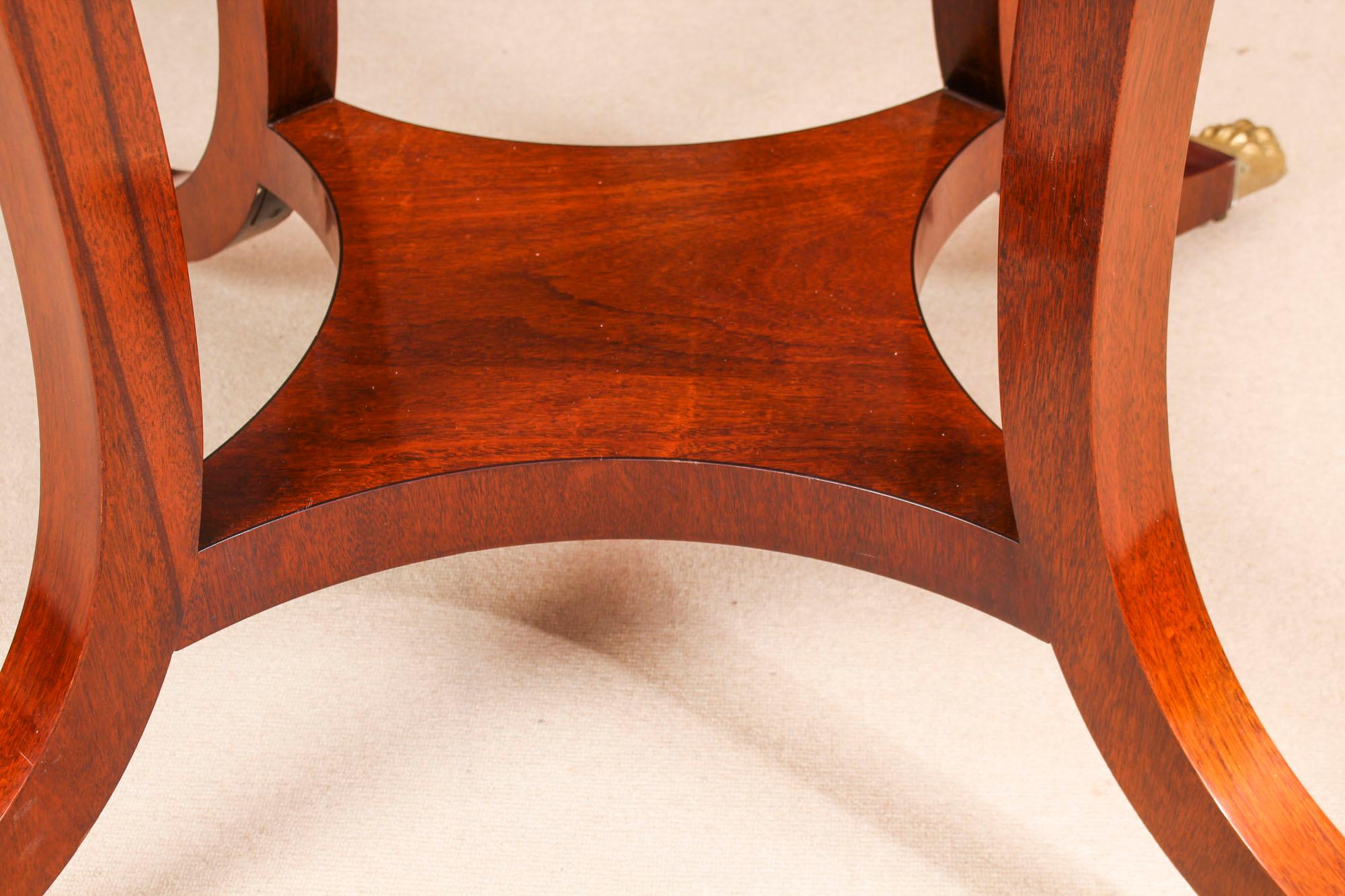 Mahogany Vintage Round Table and 8 Bespoke Chairs William Tillman, 20th Century