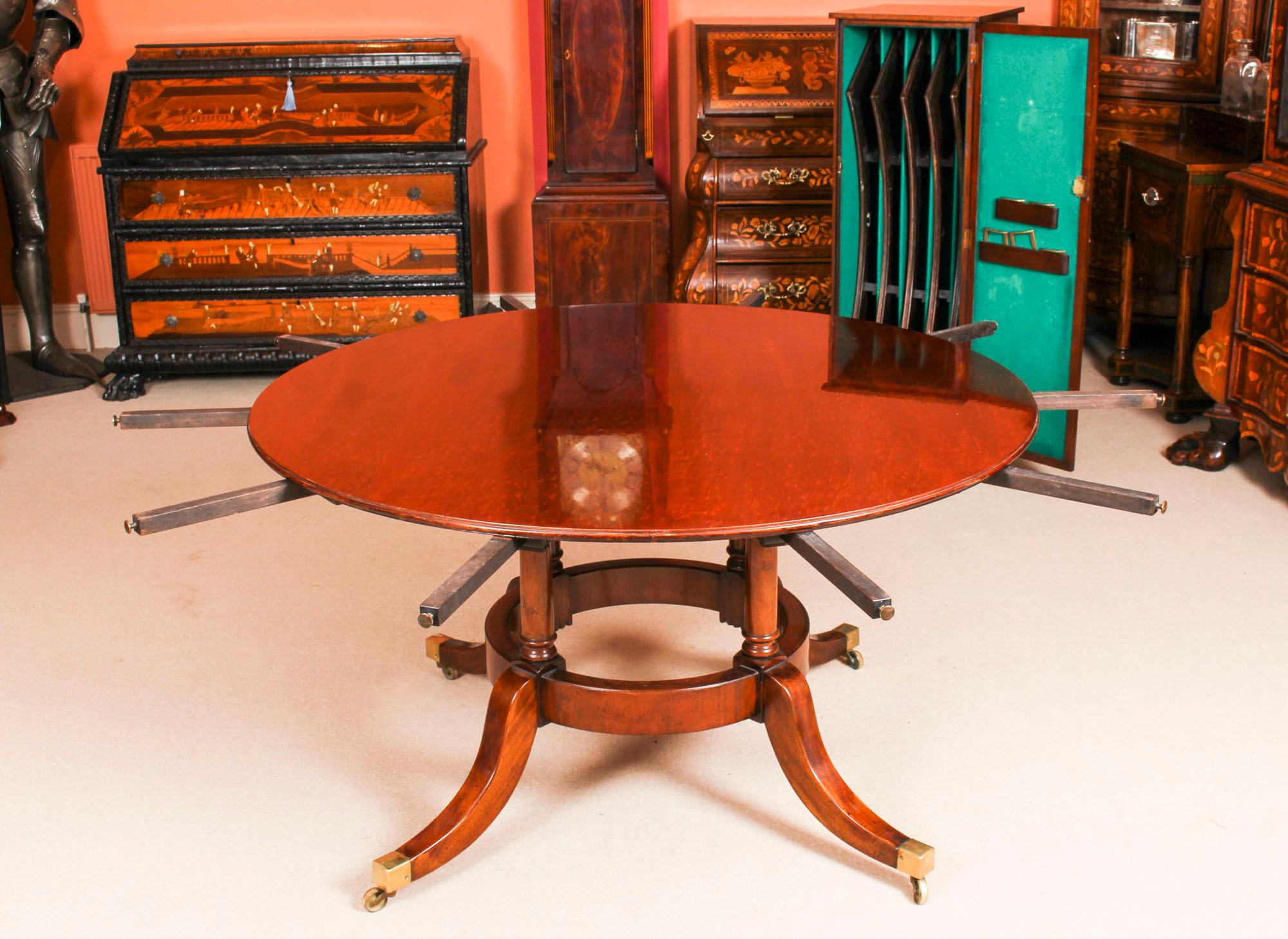 Vintage Mahogany Jupe Dining Table and Leaf Cabinet, Mid-20th Century 9