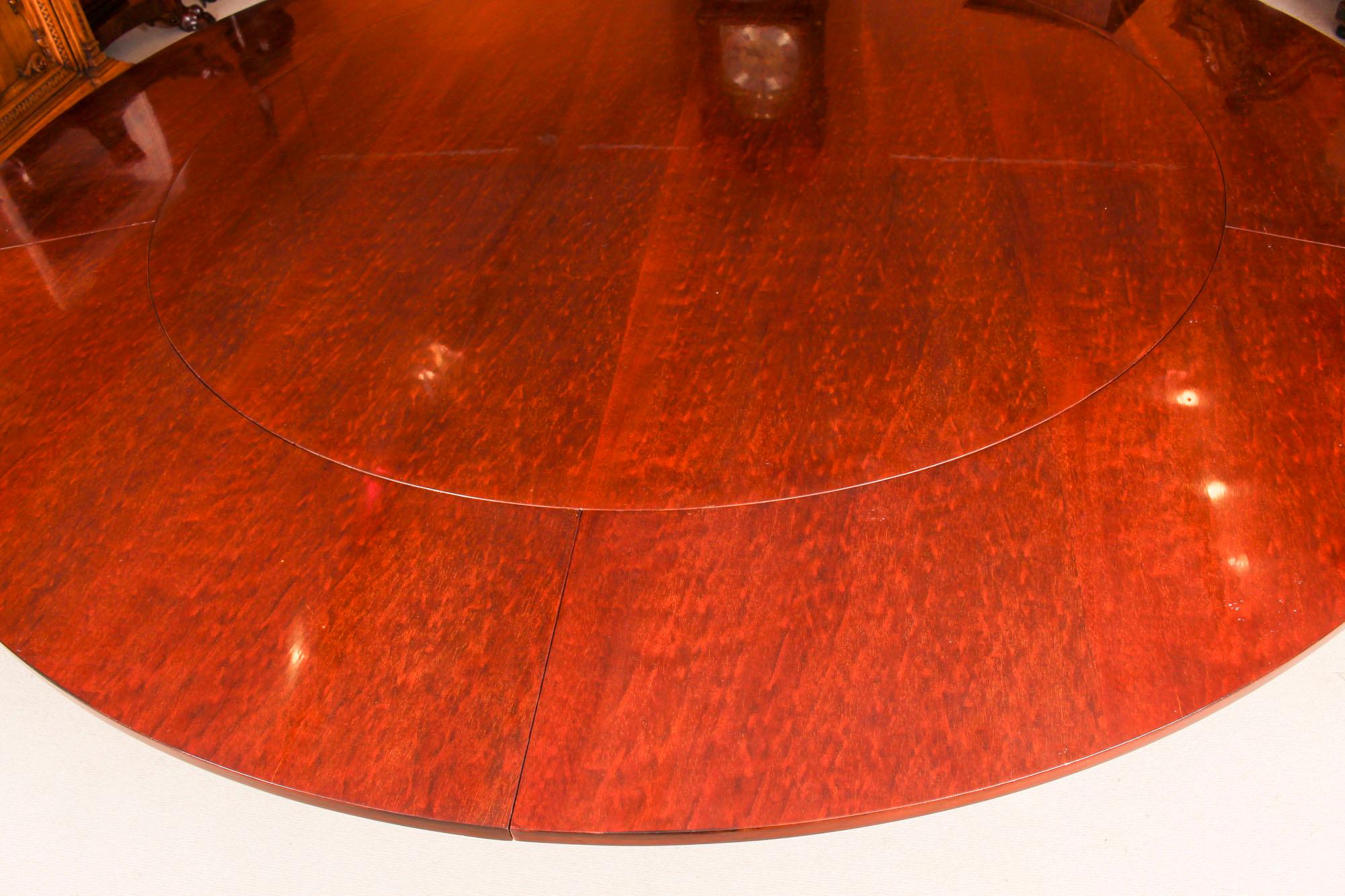 Vintage Mahogany Jupe Dining Table and Leaf Cabinet, Mid-20th Century In Good Condition In London, GB