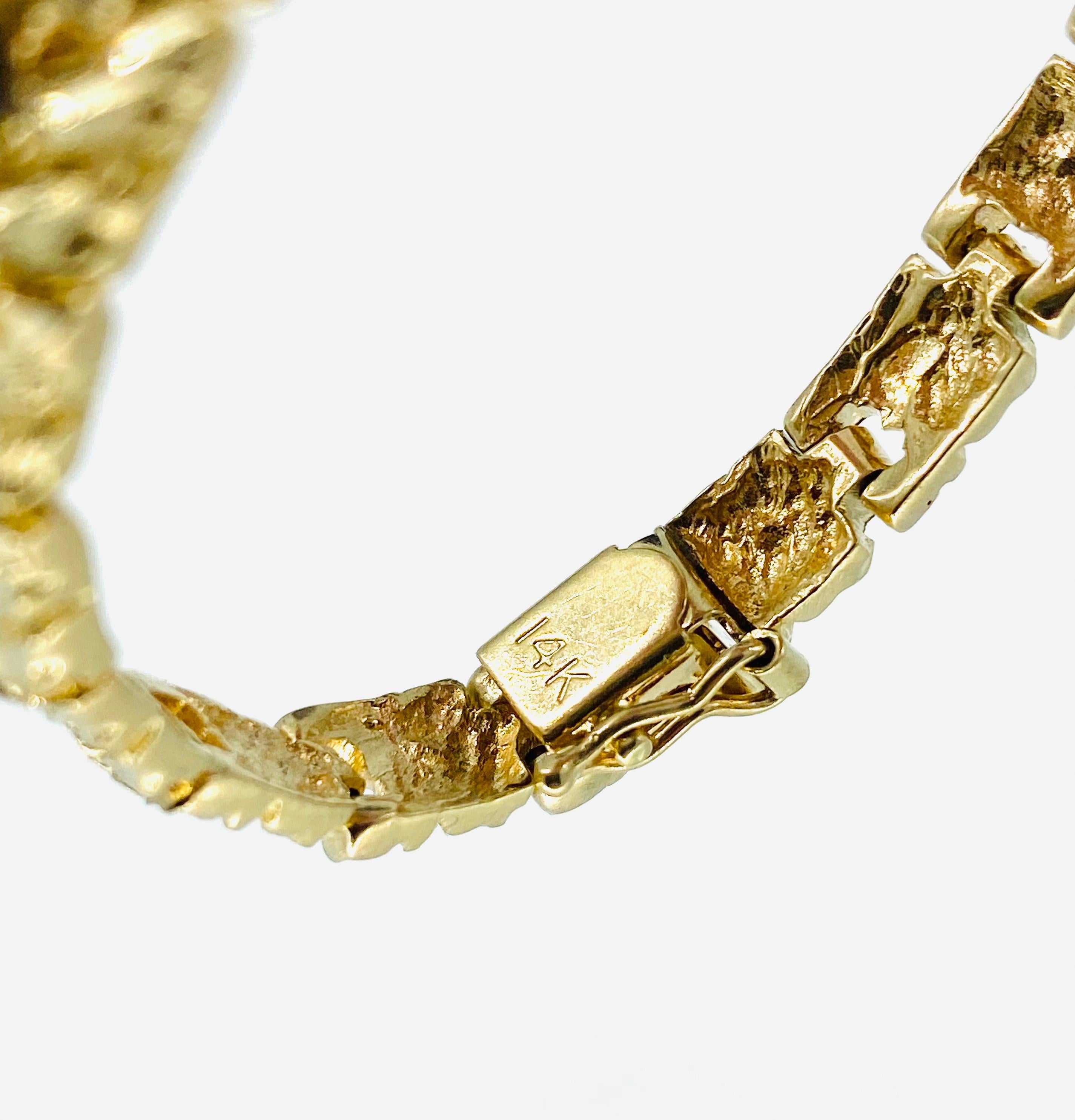 Bracelet à maillons vintage en or 14 carats à motif de feuilles en forme de pépite de diamants Unisexe en vente