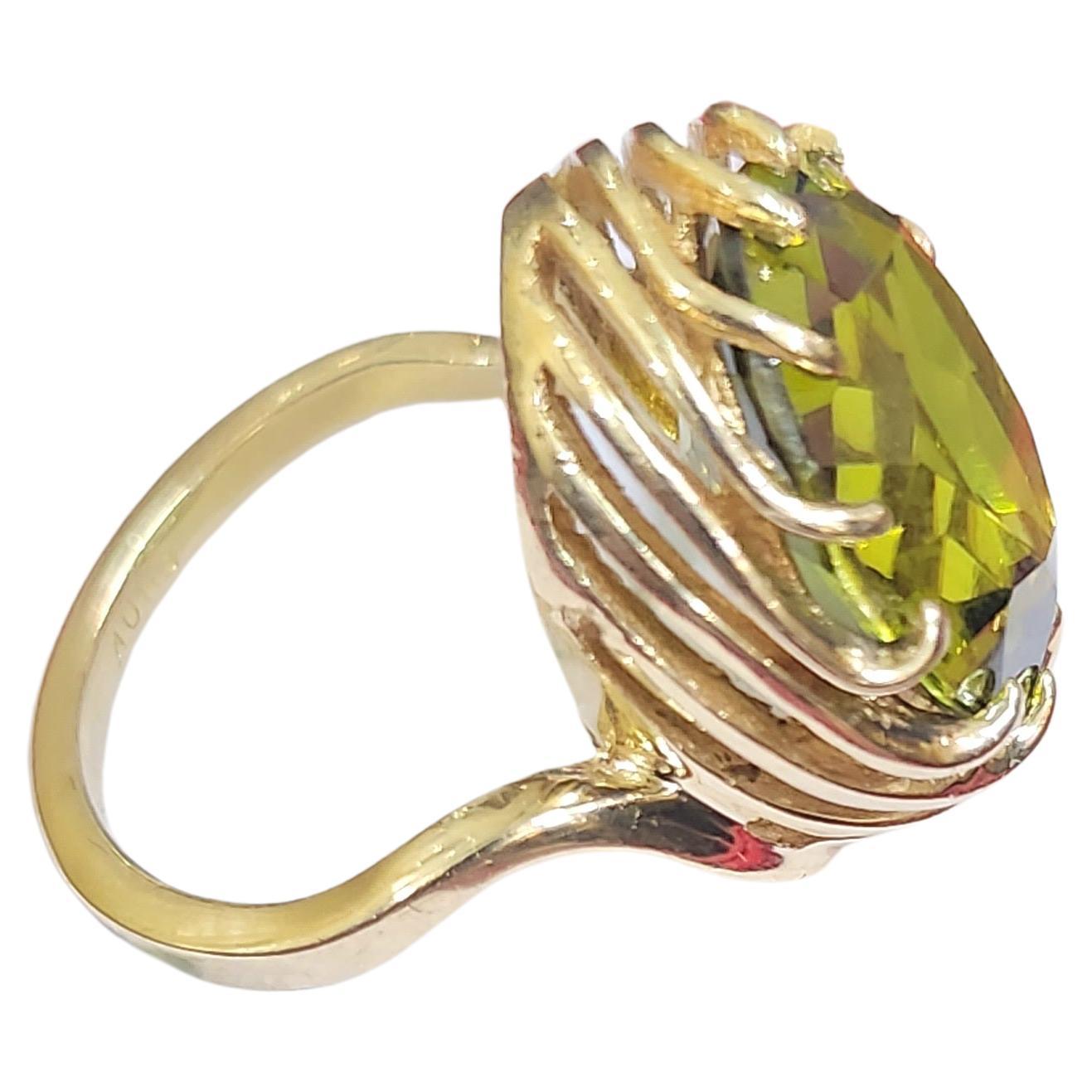 Goldring mit 7 Karat Peridot, Vintage im Angebot 2
