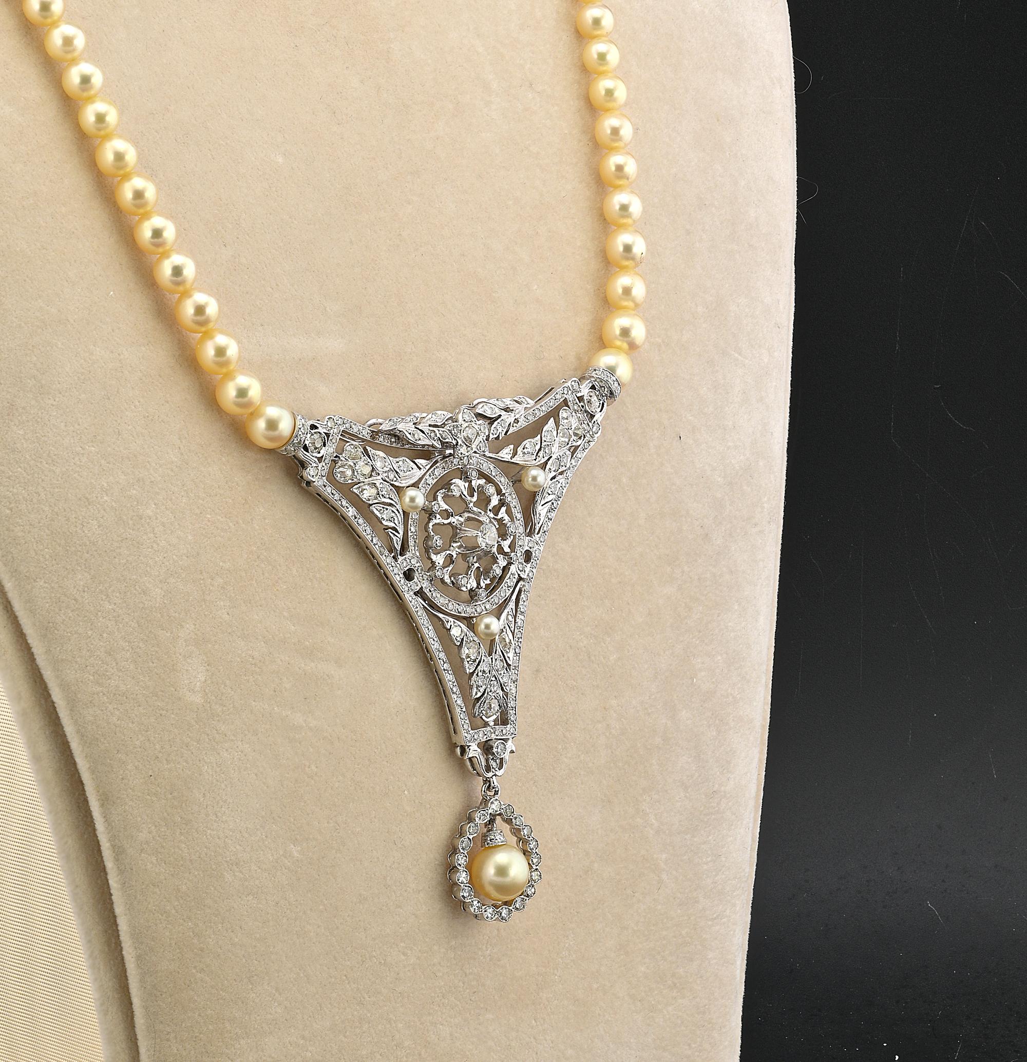 Vintage 7.0 CT Diamond Pearl Rare Panel Necklace In Good Condition For Sale In Napoli, IT