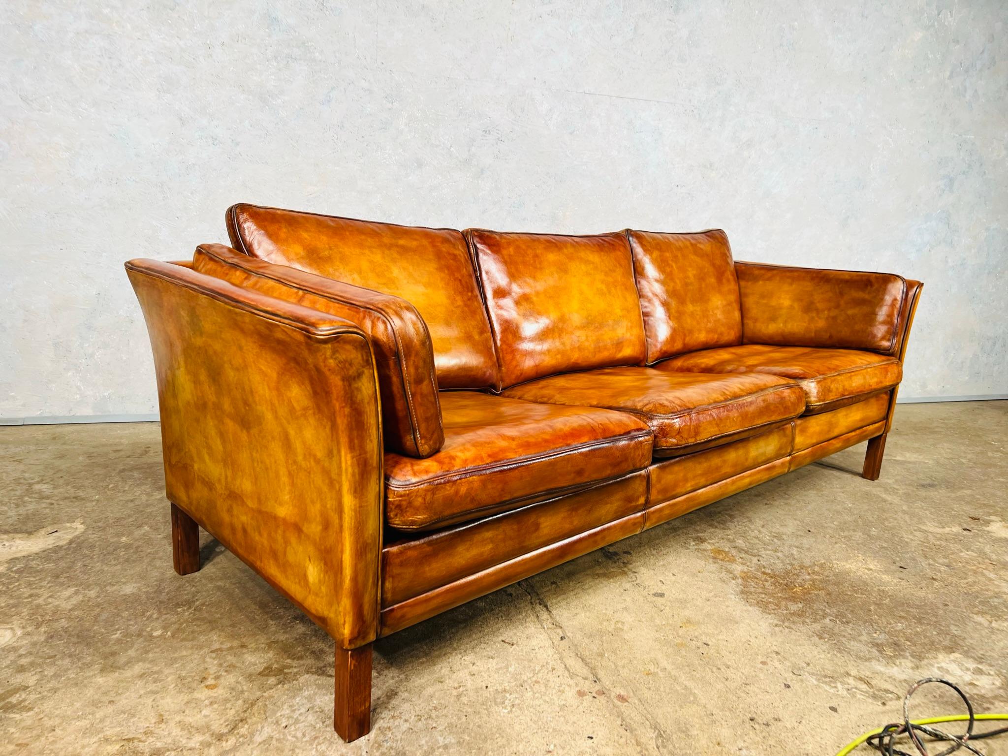 Vintage 70s Danish Mogens Hansen Patinated Light Tan 3 Seater Leather Sofa #692 For Sale 4
