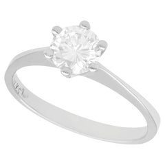 Bague de fiançailles solitaire vintage des années 70 en or blanc et diamants
