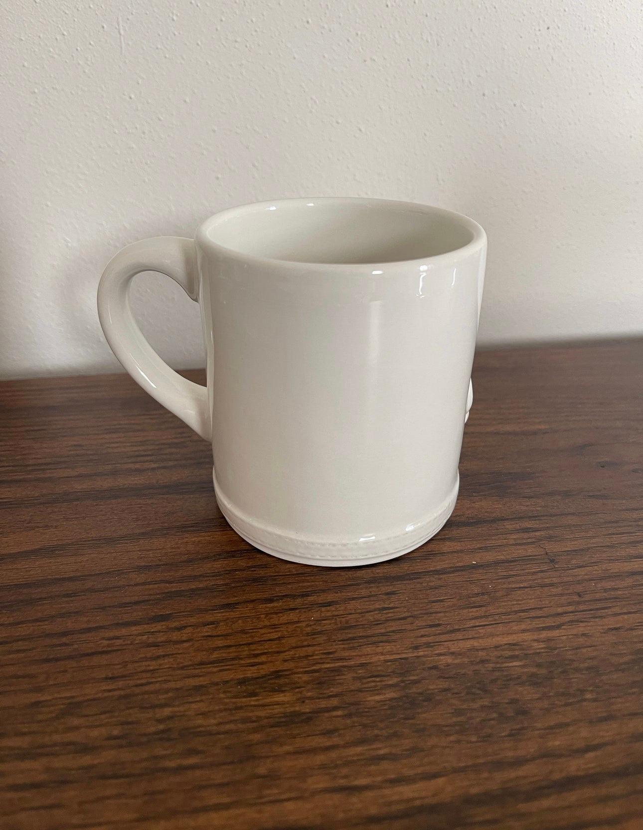 🖤Super RARE Vintage Gucci Mug🖤

EXCELLENT CONDITION!

Sometimes we all need something beautiful to start the day. Very Chic and cool collectors piece that is a total conversation starter!

Iconic Gucci equestrian motif and double horse heads