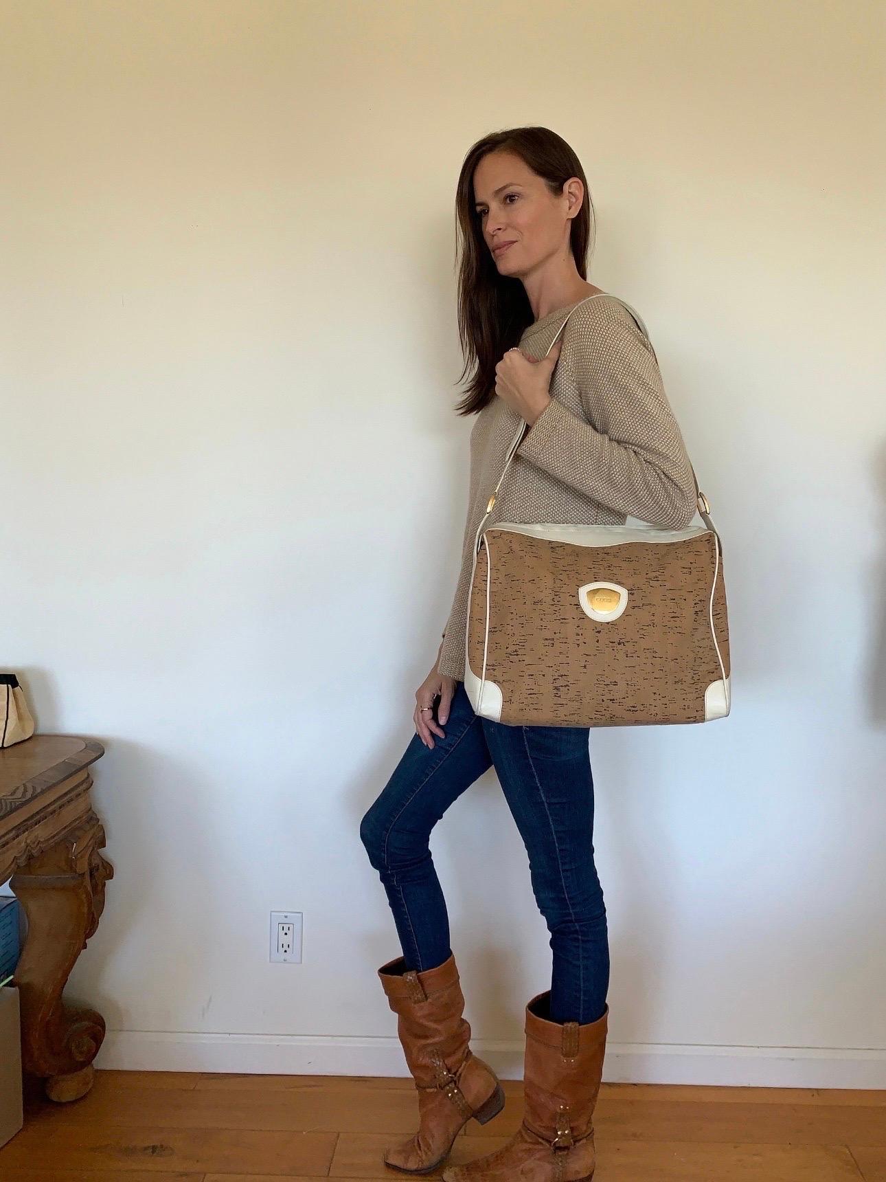 Vintage 70's GUCCI GG White Cream Beige Brown Wood Weekender Supreme Tote Bag  In Good Condition For Sale In Malibu, CA