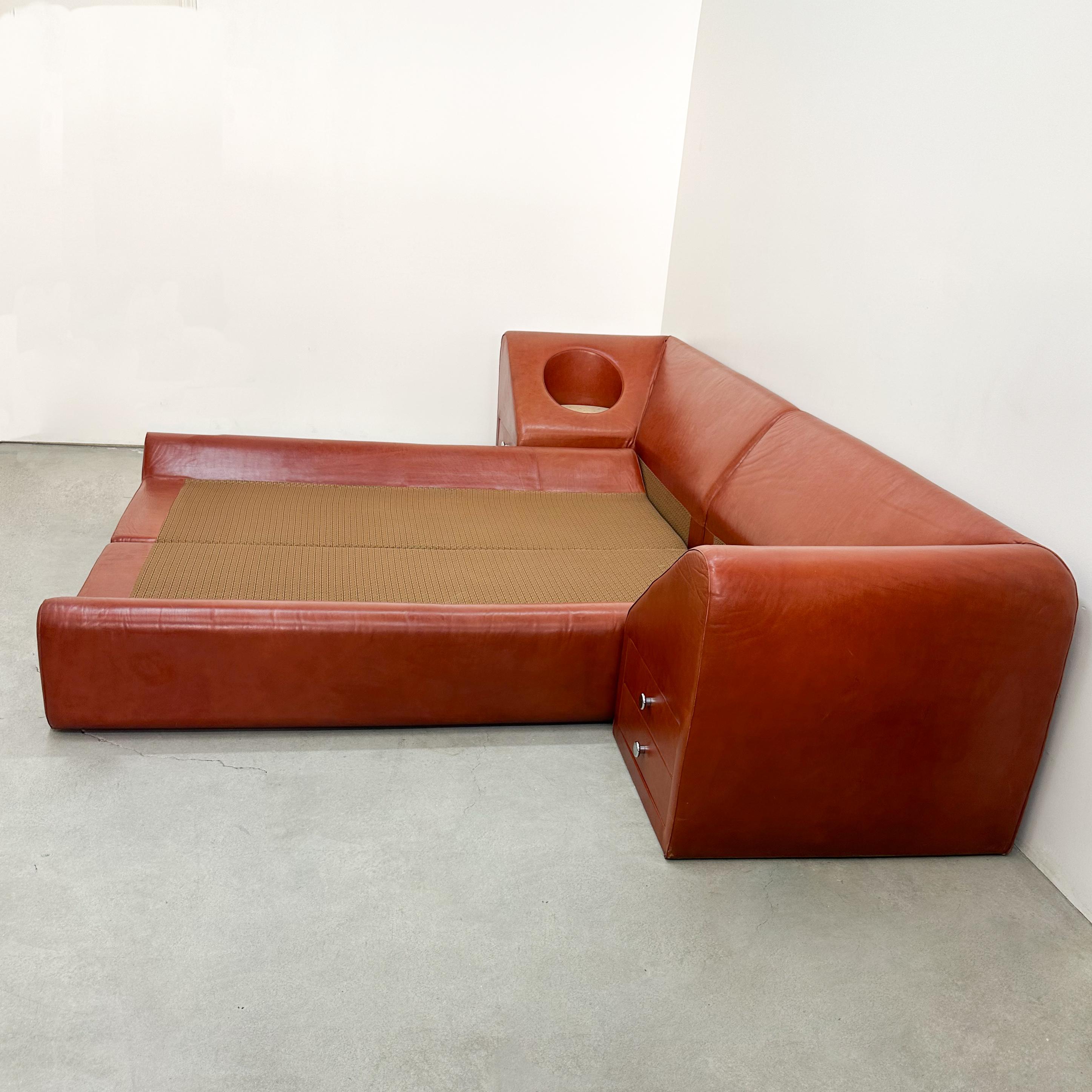 Vintage 70s Guido Faleschini Leather Bed for i4 Mariani Pace Collection For Sale 1
