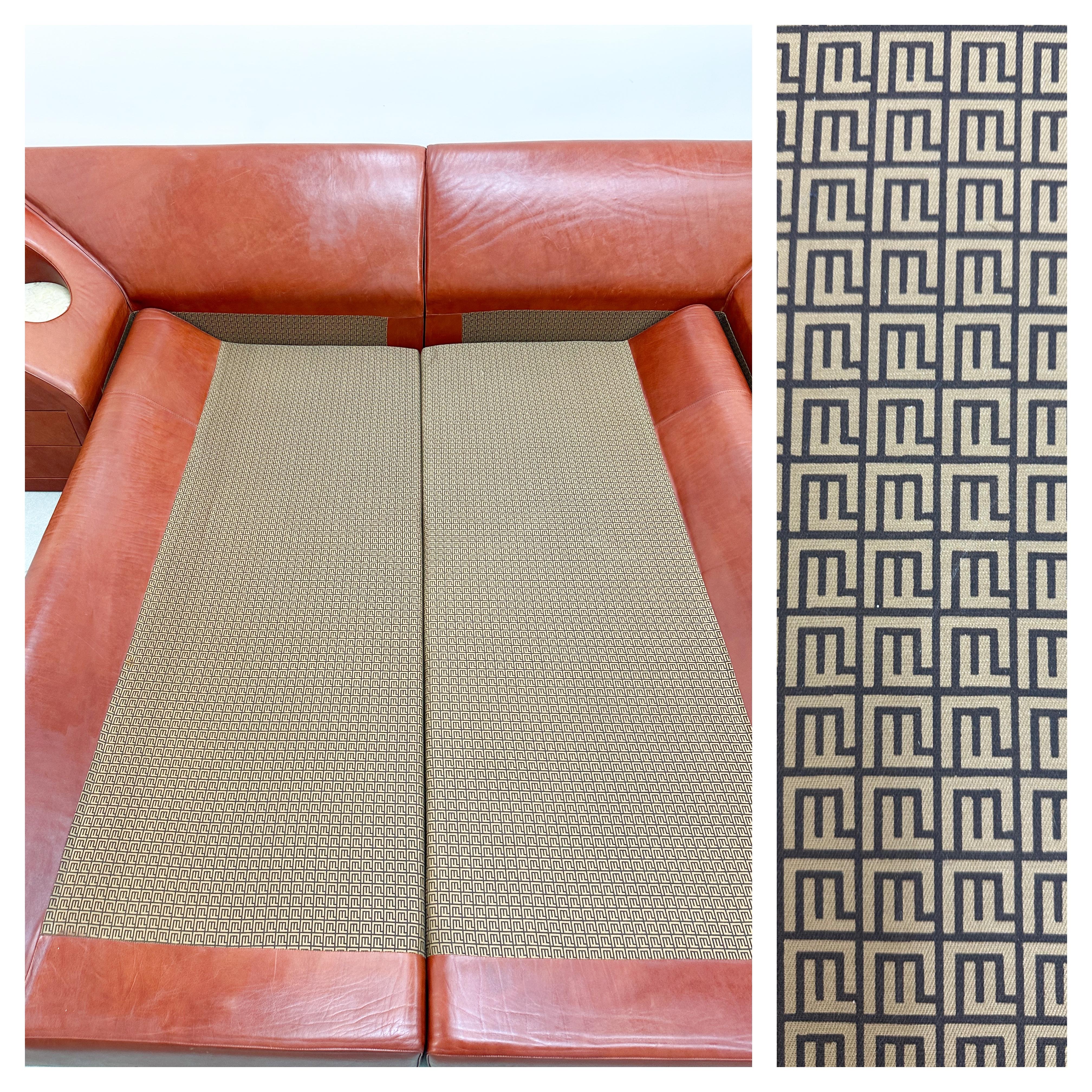 Vintage 70s Guido Faleschini Leather Bed for i4 Mariani Pace Collection For Sale 3