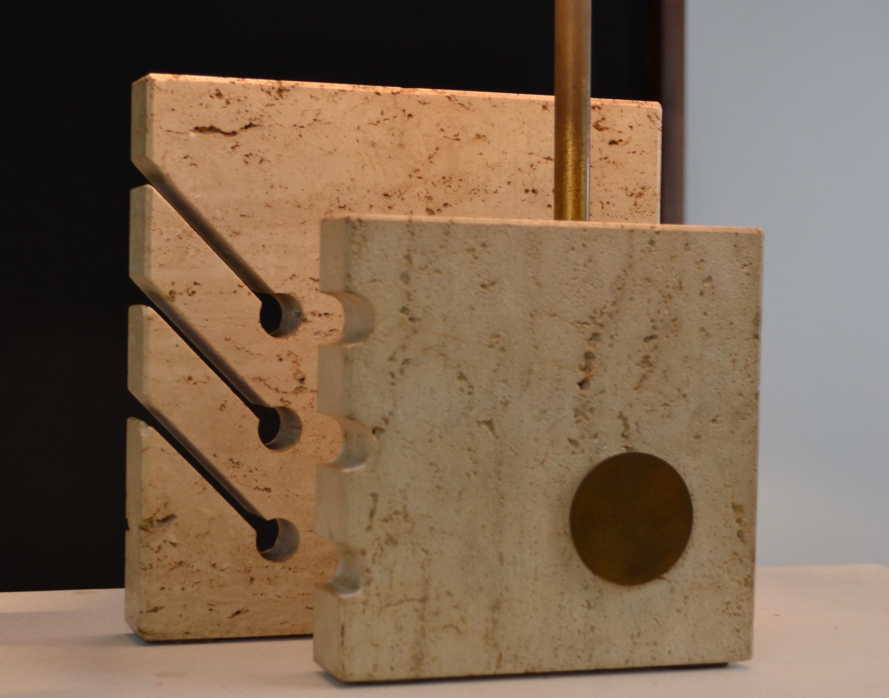 Vintage 70s Italian Lamp in Travertine, Brass & Smoked Glass In Good Condition In SOTTEVILLE-LÈS-ROUEN, FR