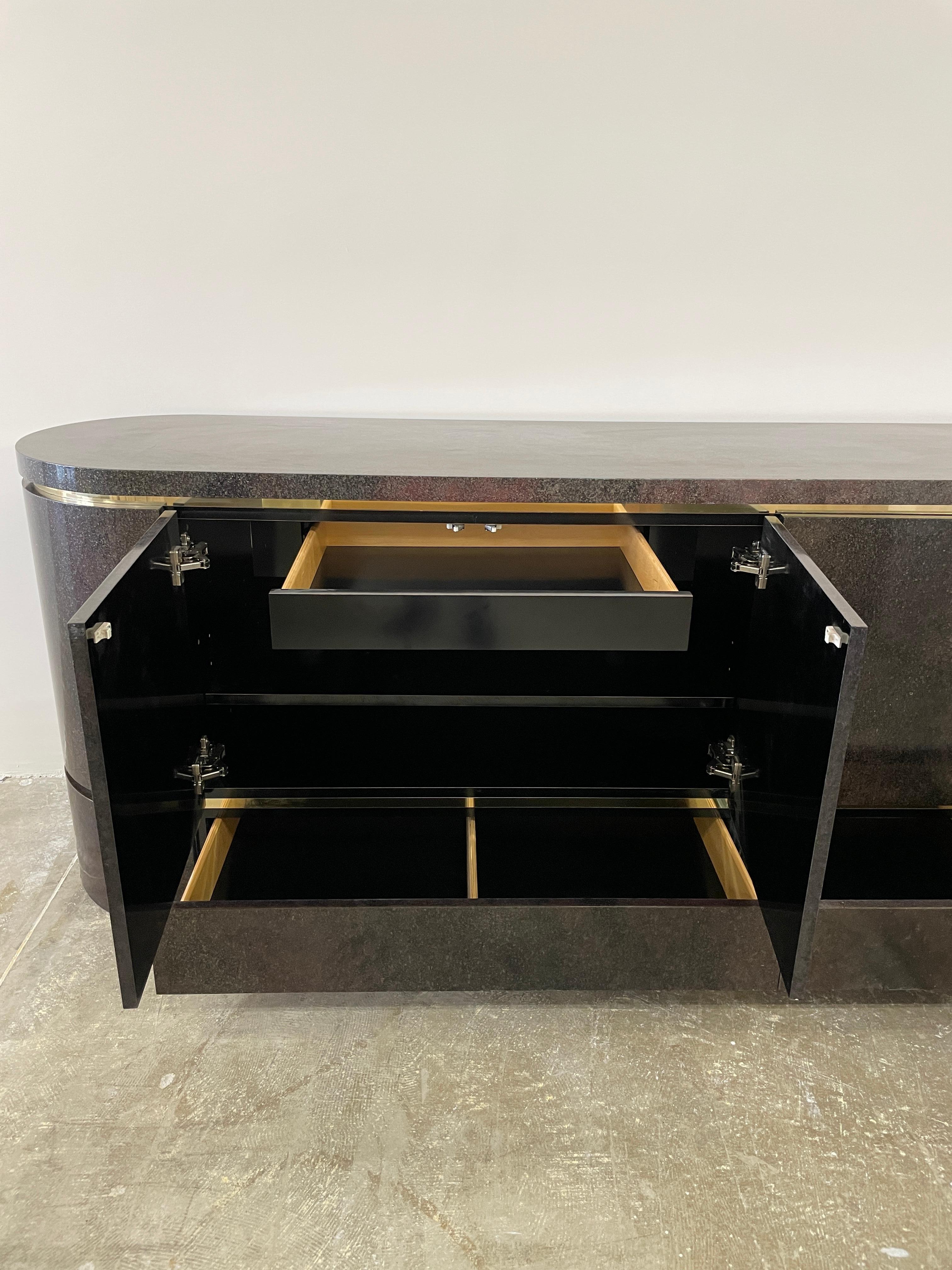 Mid-Century Modern Vintage 70's Lacquered and Brass Sideboard Credenza by Aldo Tura for Leonardo  For Sale
